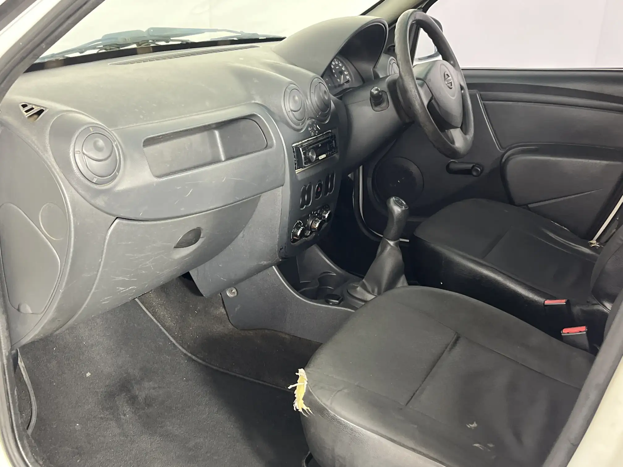 Nissan NP200