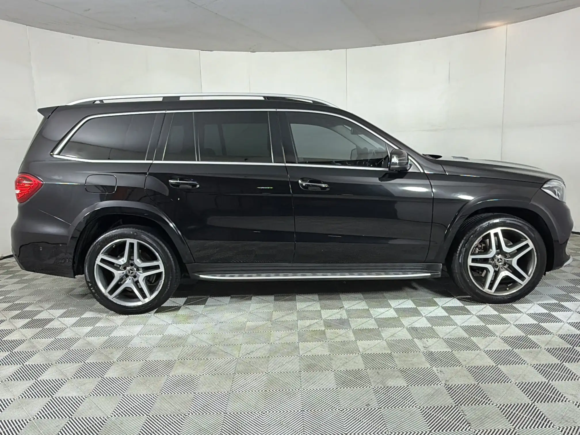 Mercedes-Benz GL Class
