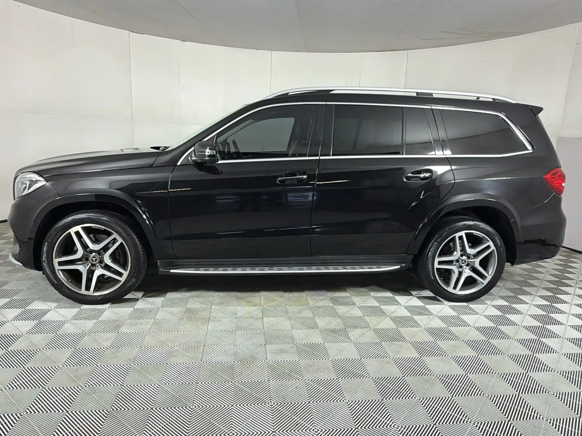 Mercedes-Benz GL Class