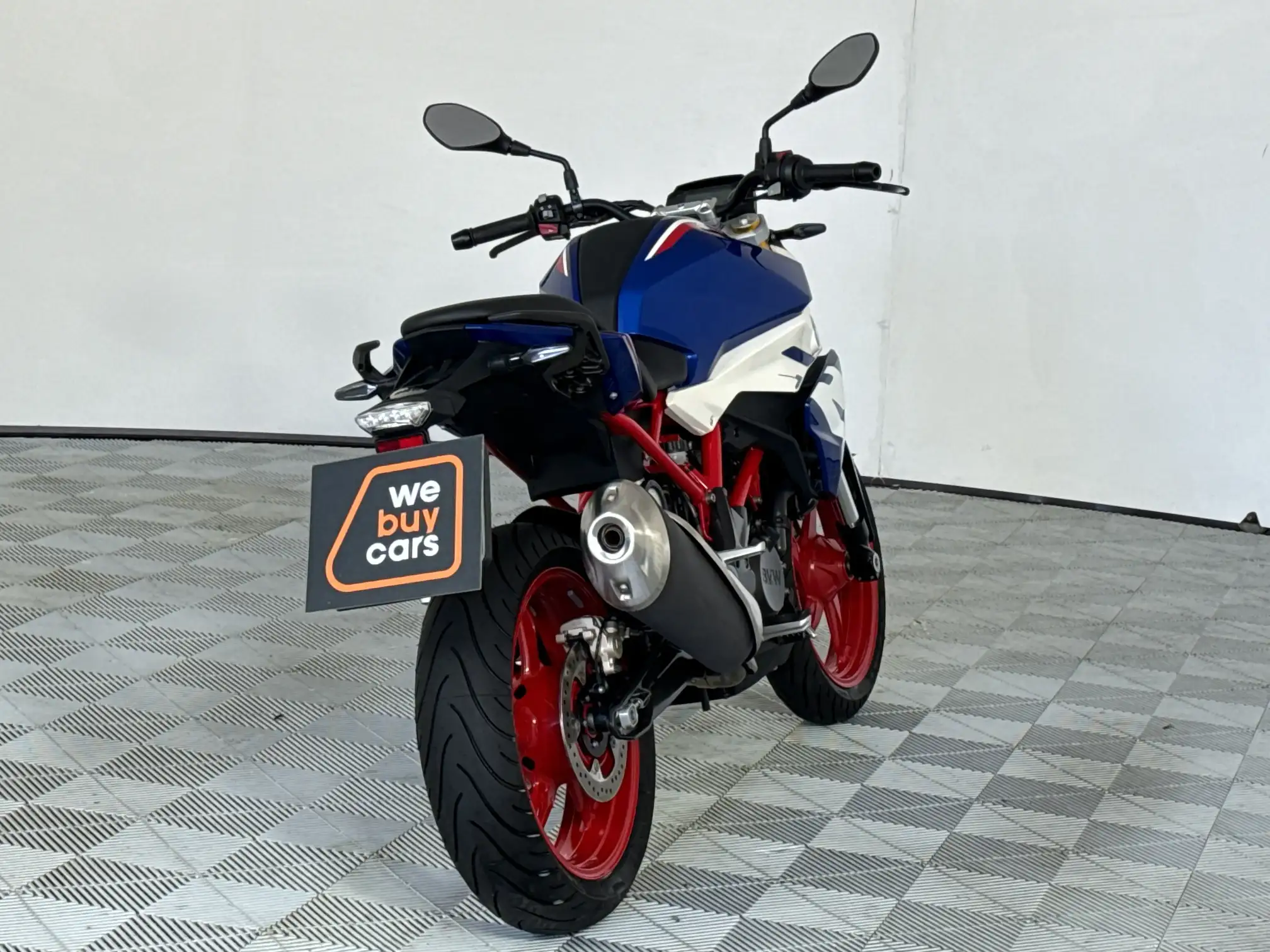 BMW C