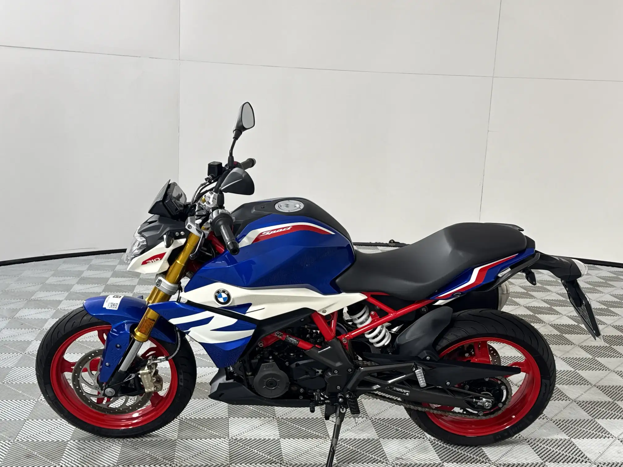 BMW C
