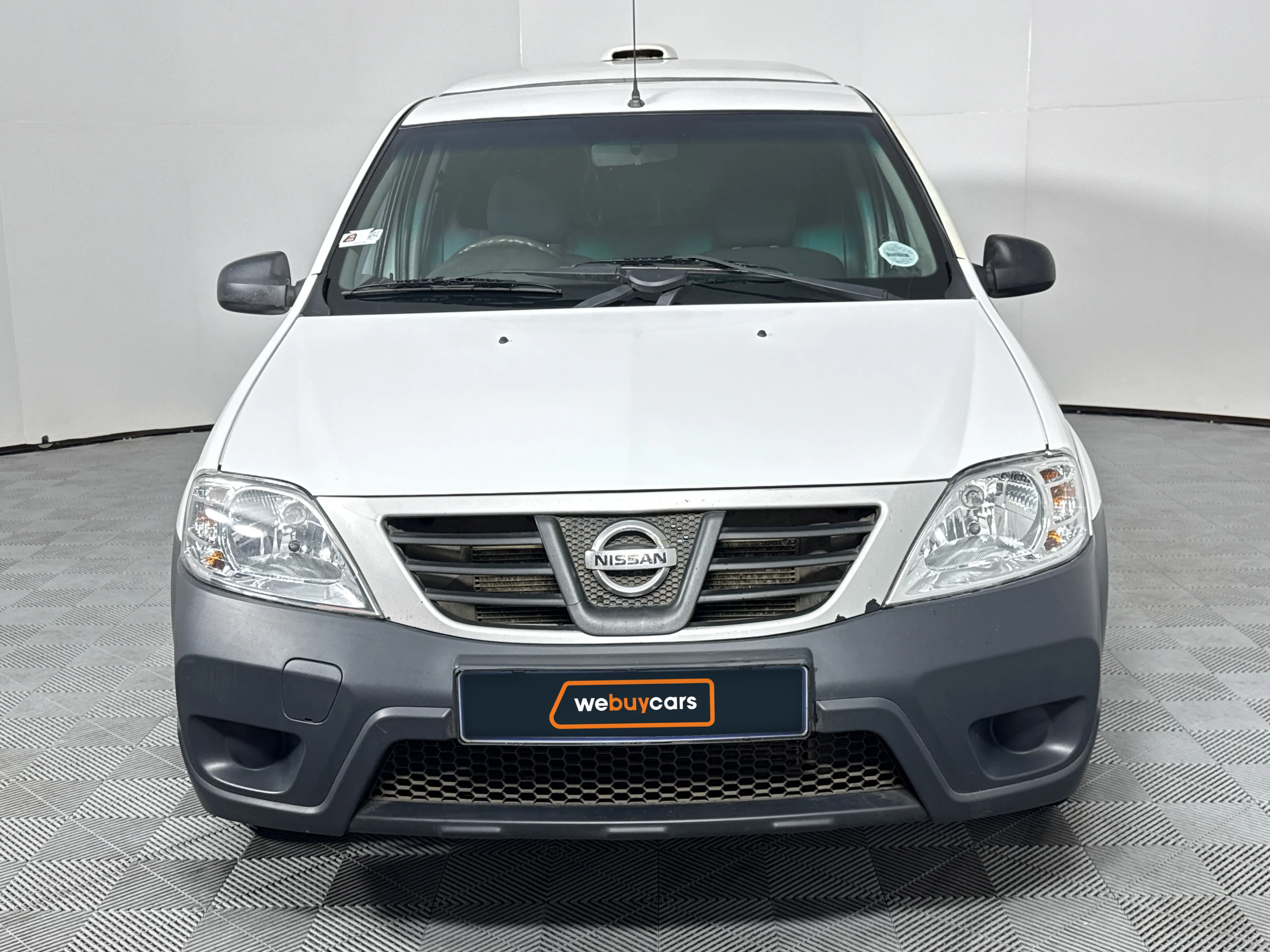 2023 Nissan NP200 1.6 A/C Safety Pack Pick Up Single Cab, photo 2