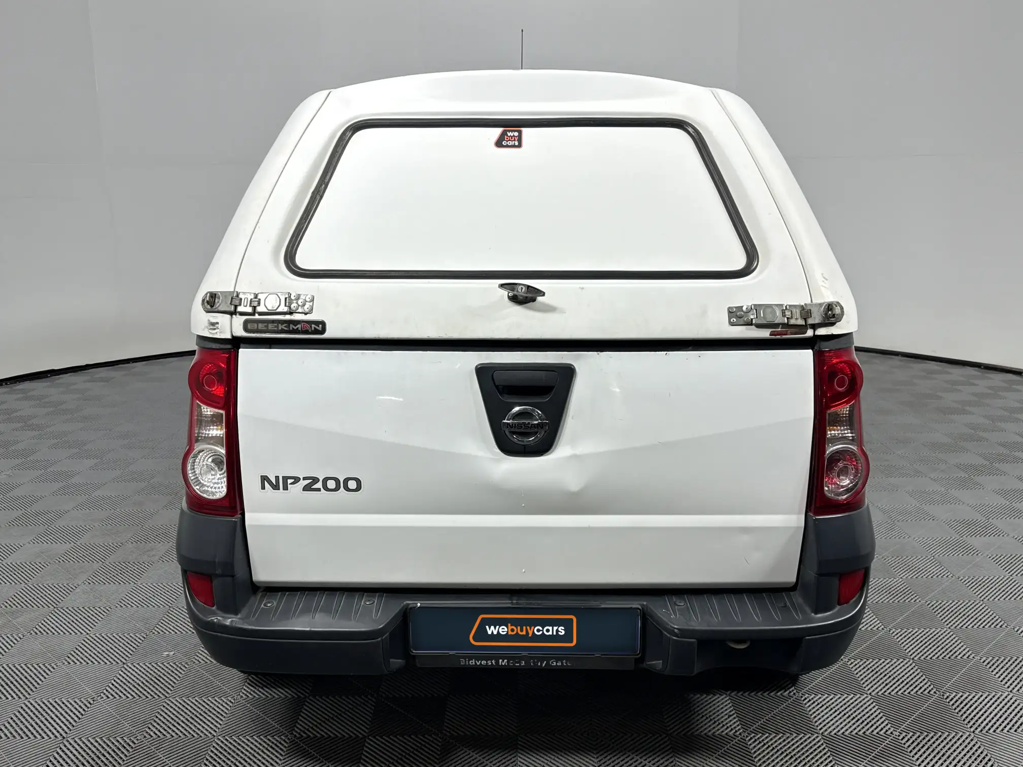 Nissan NP200