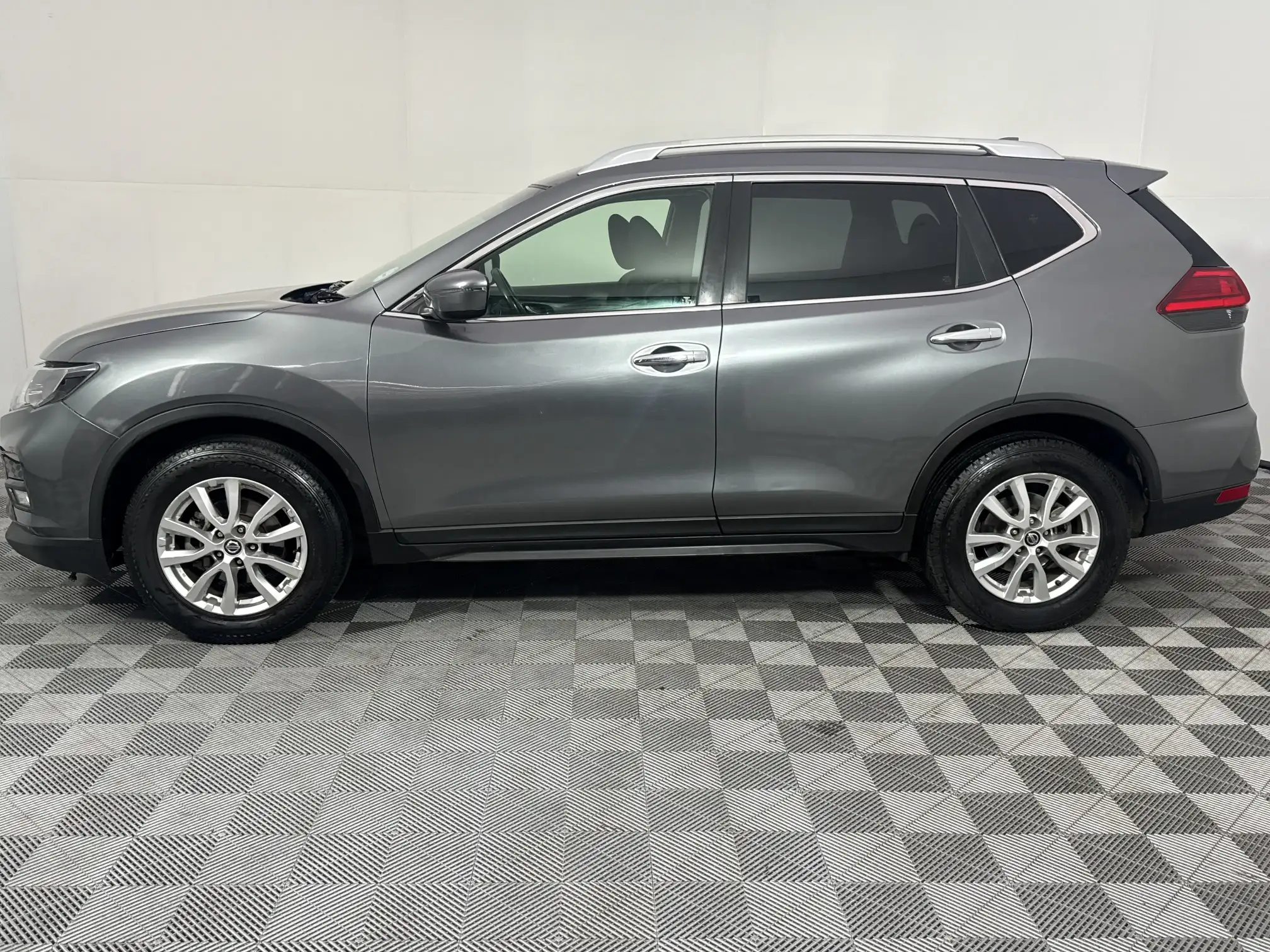 Nissan X Trail