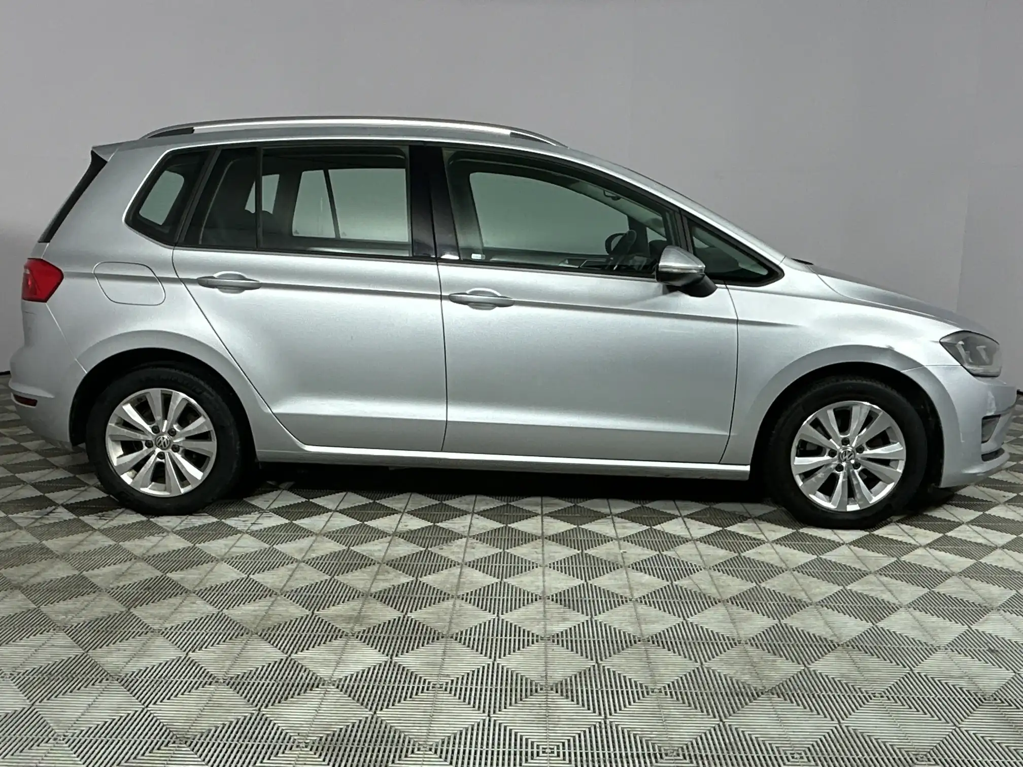 Volkswagen Golf SV