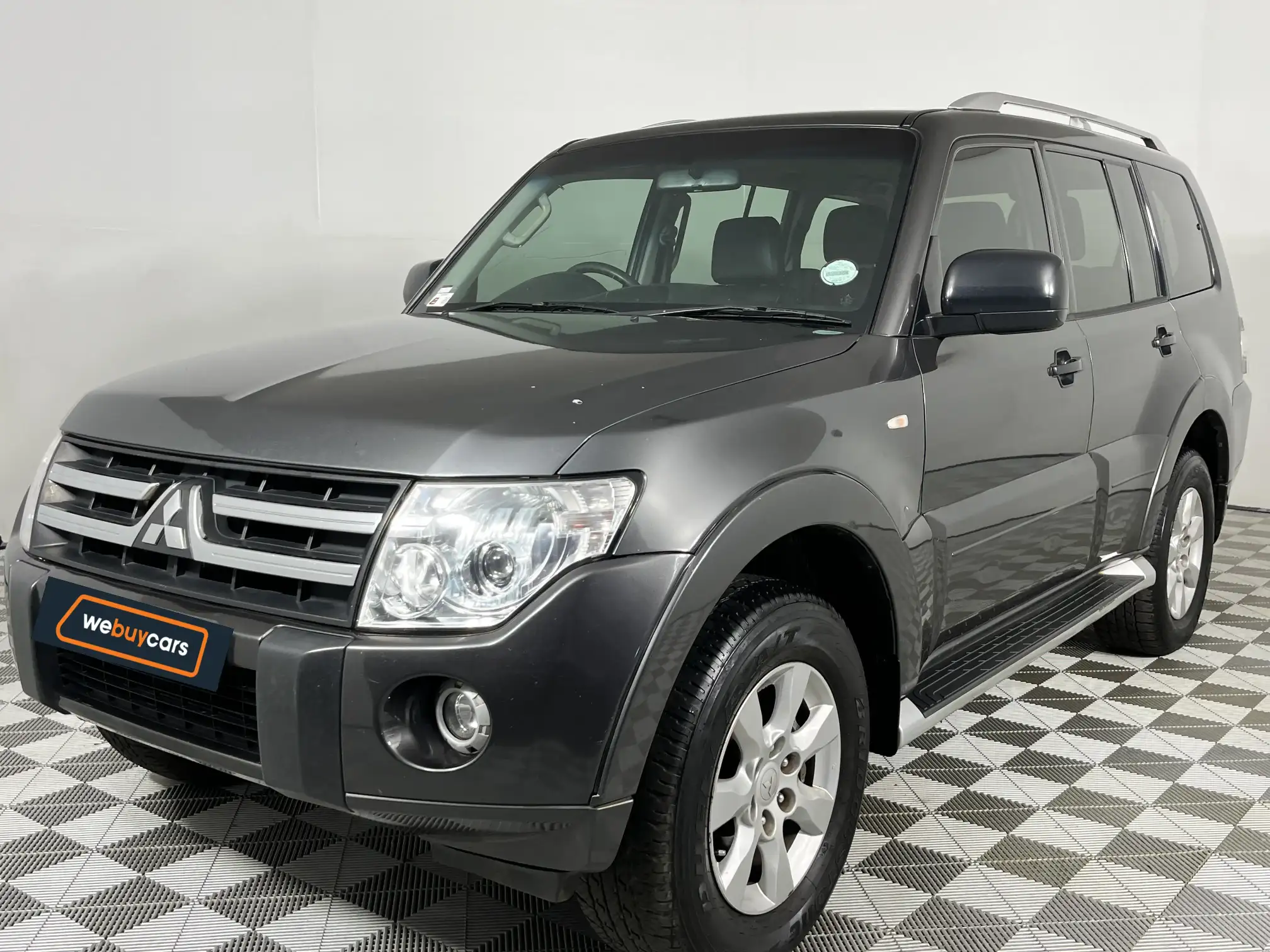 2012 Mitsubishi Pajero