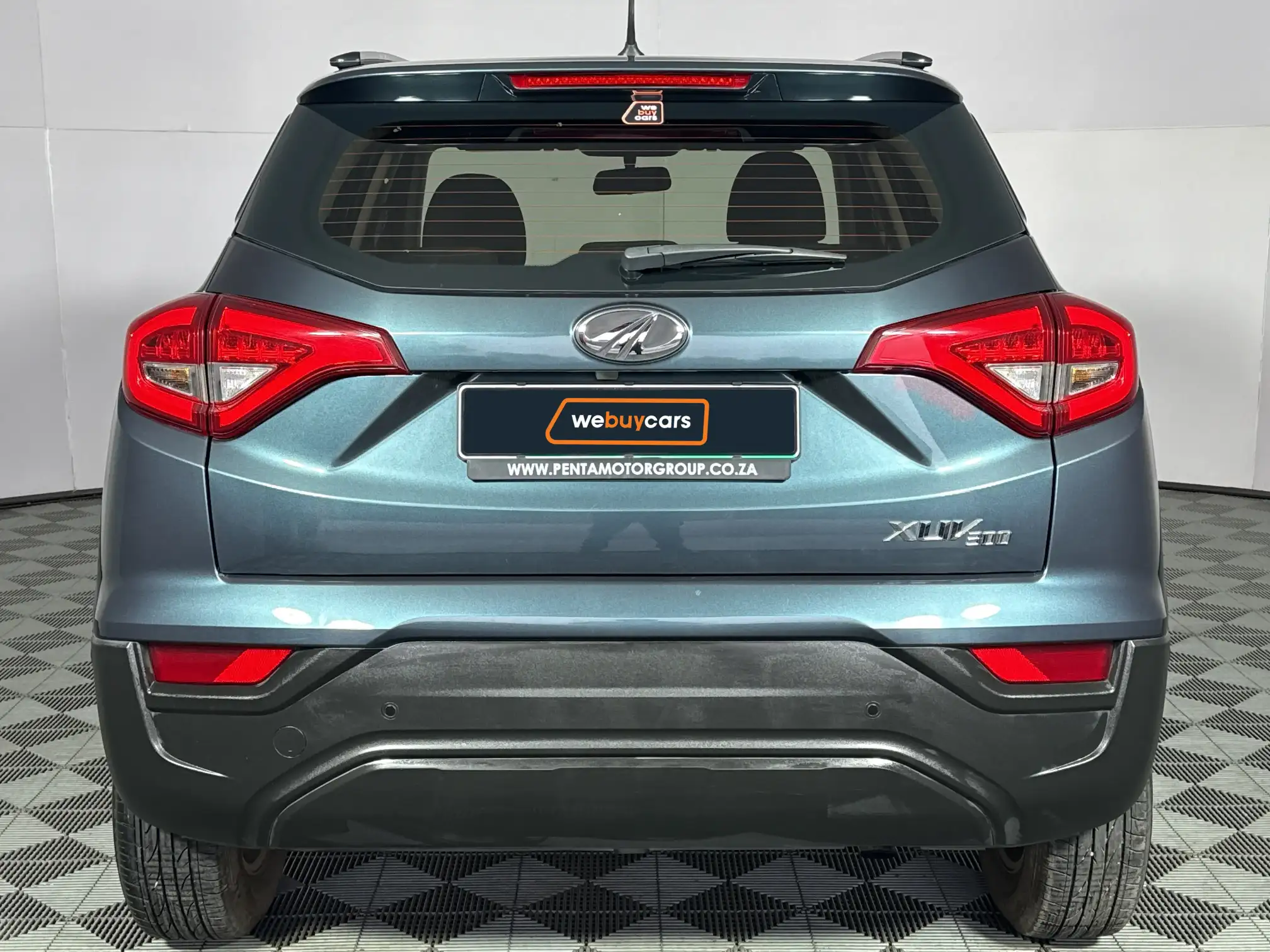 Mahindra Xuv300