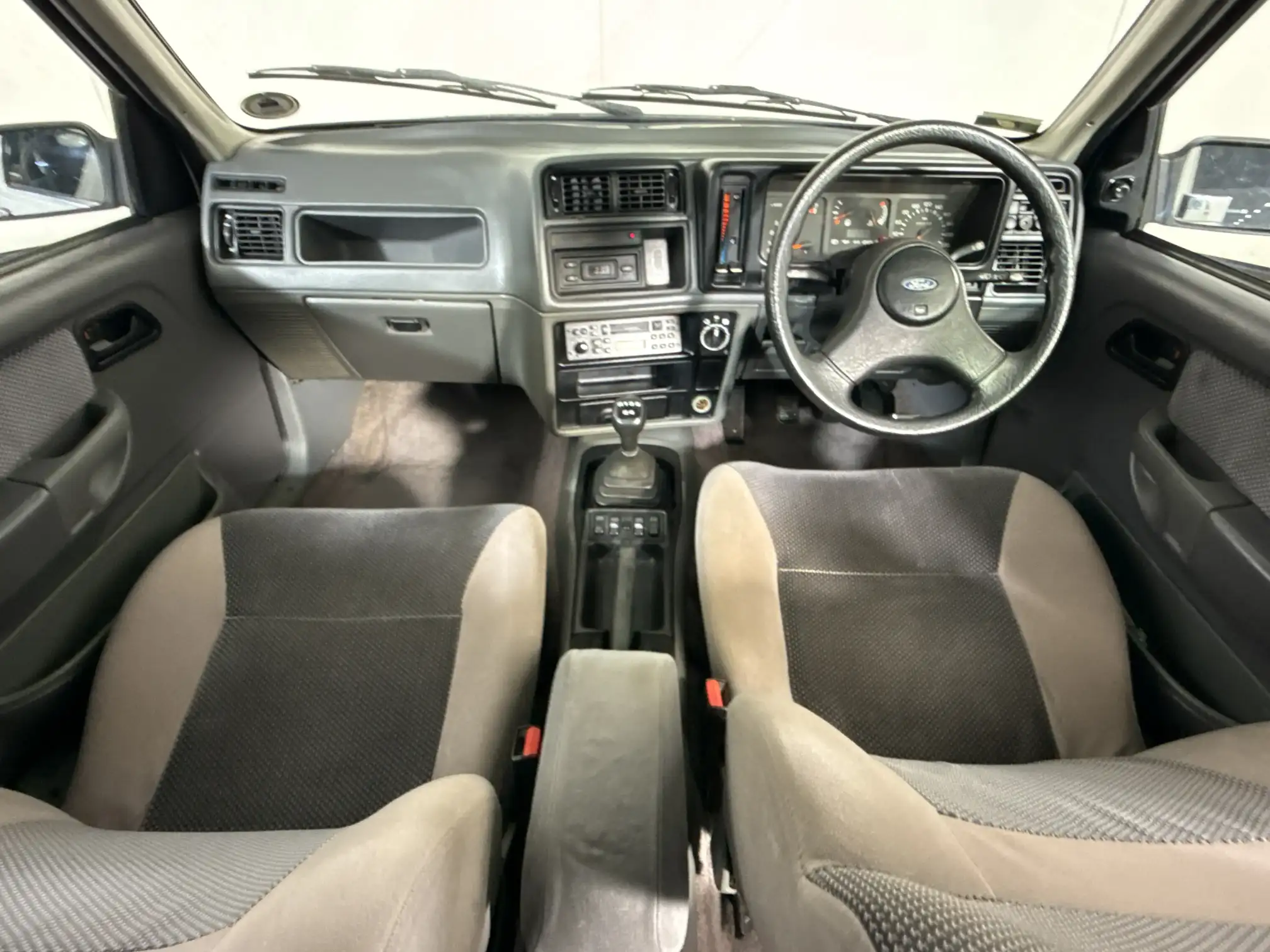 Ford Sapphire