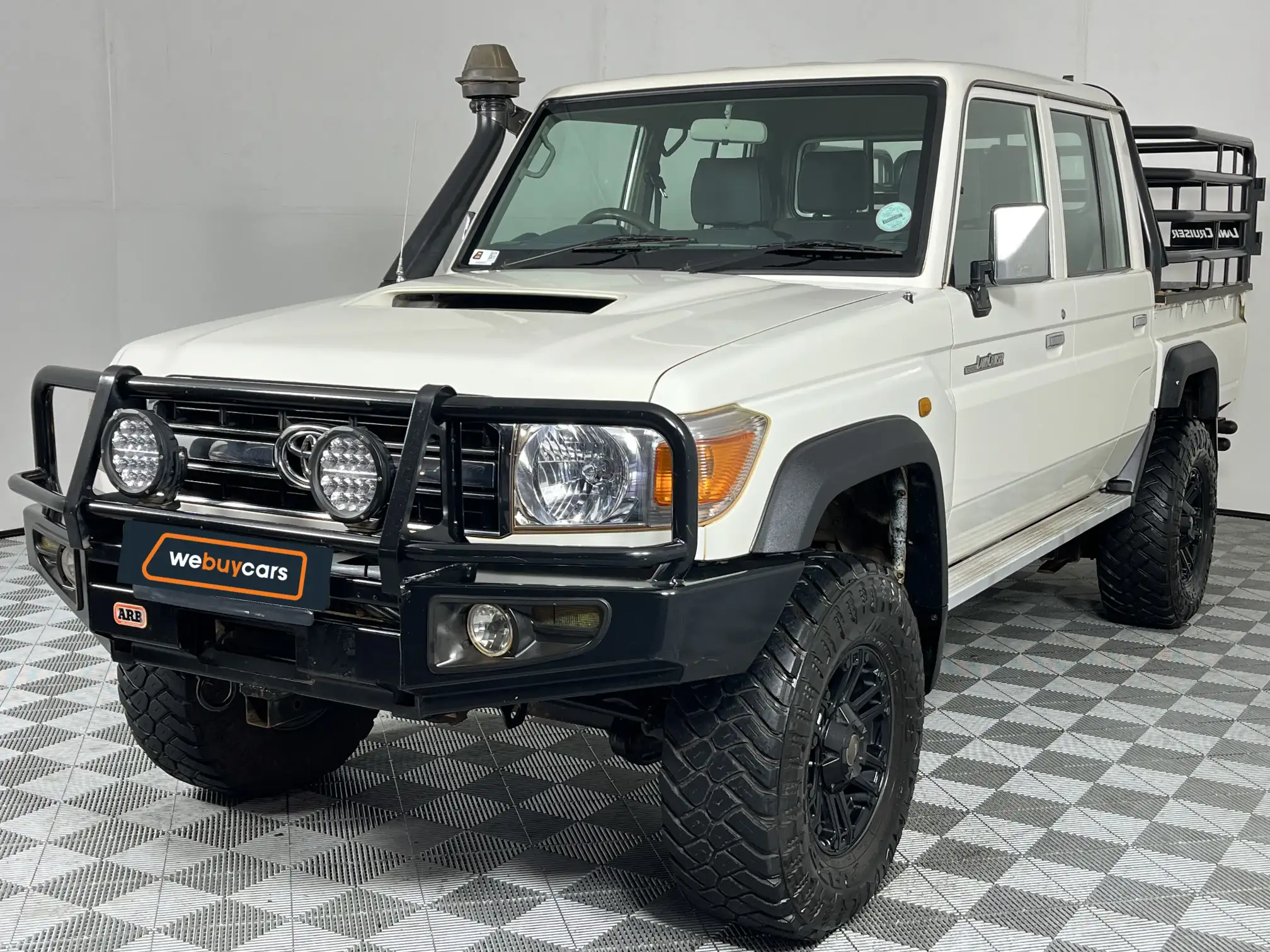 2016 Toyota Land Cruiser