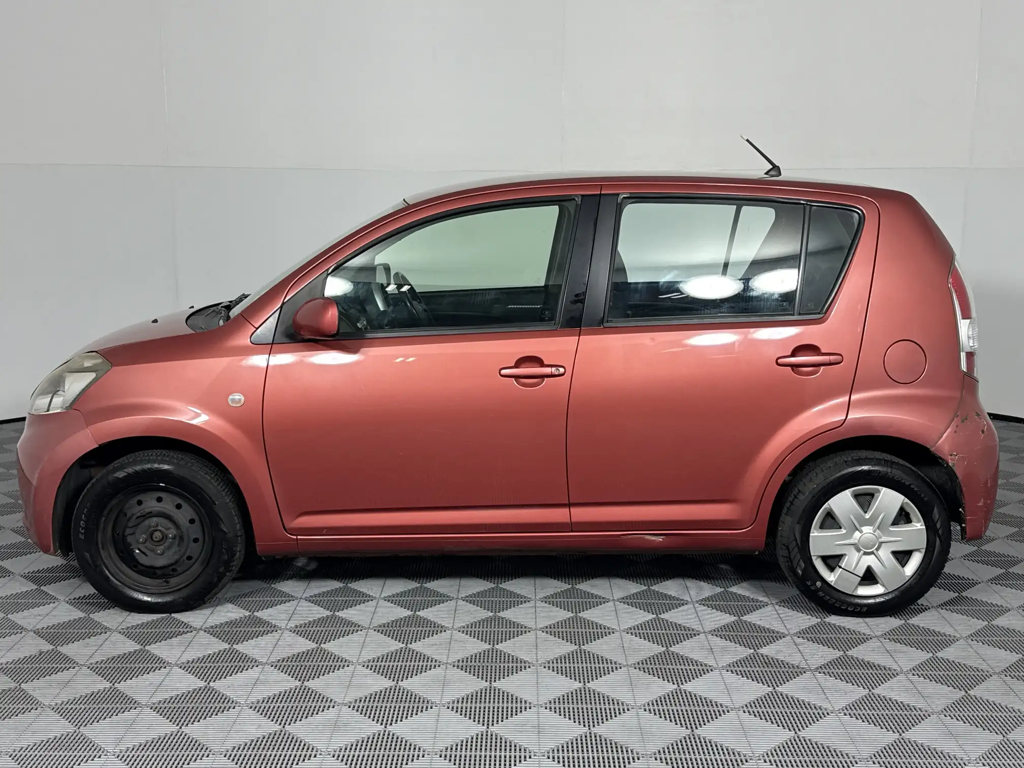 Daihatsu Sirion