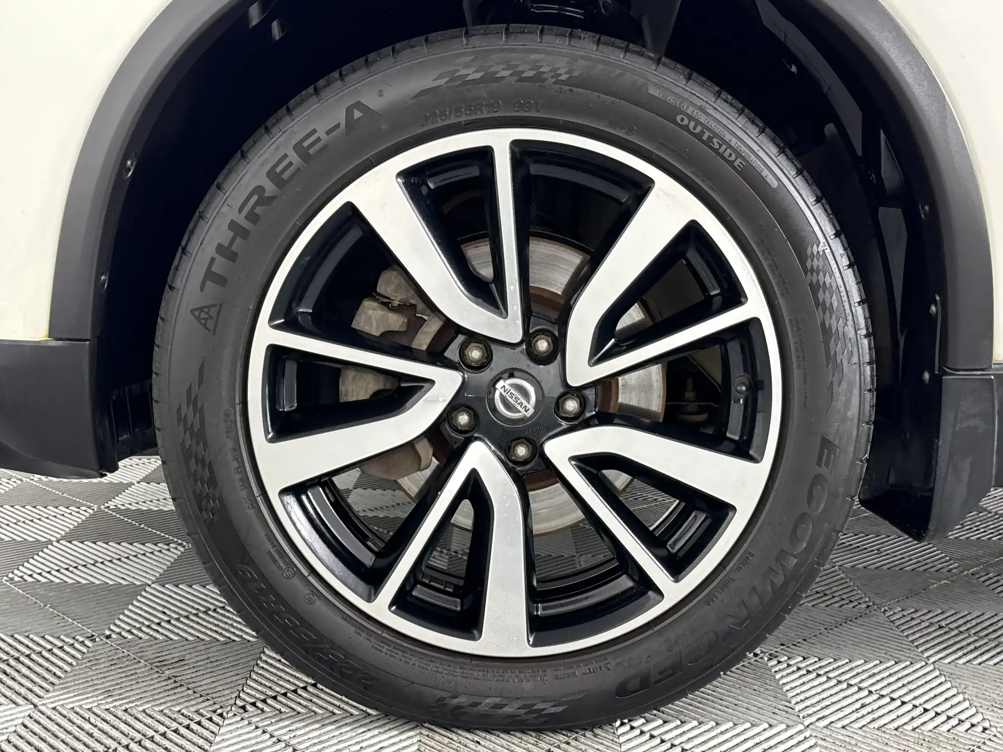 Nissan X Trail