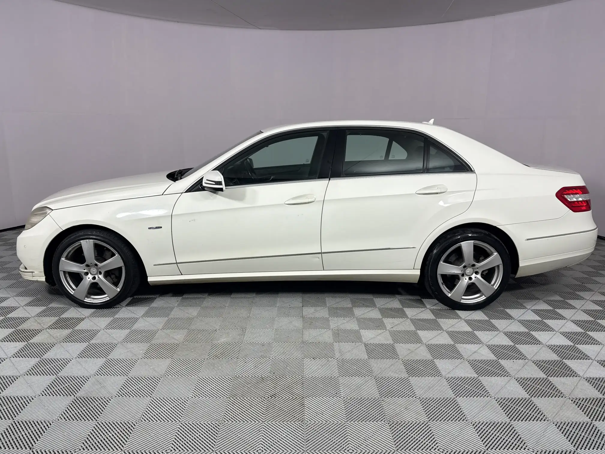 Mercedes-Benz E Class Sedan
