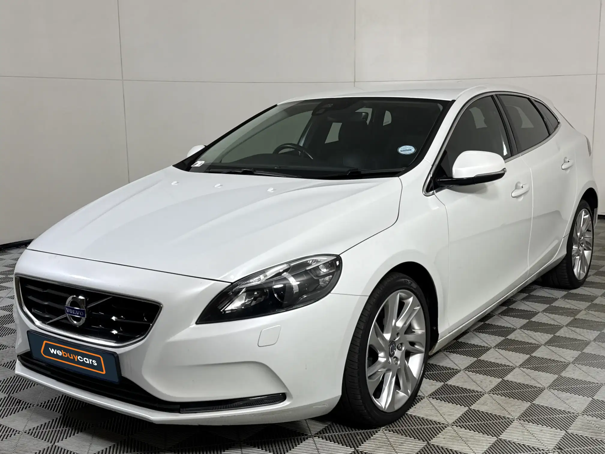 2015 Volvo V40