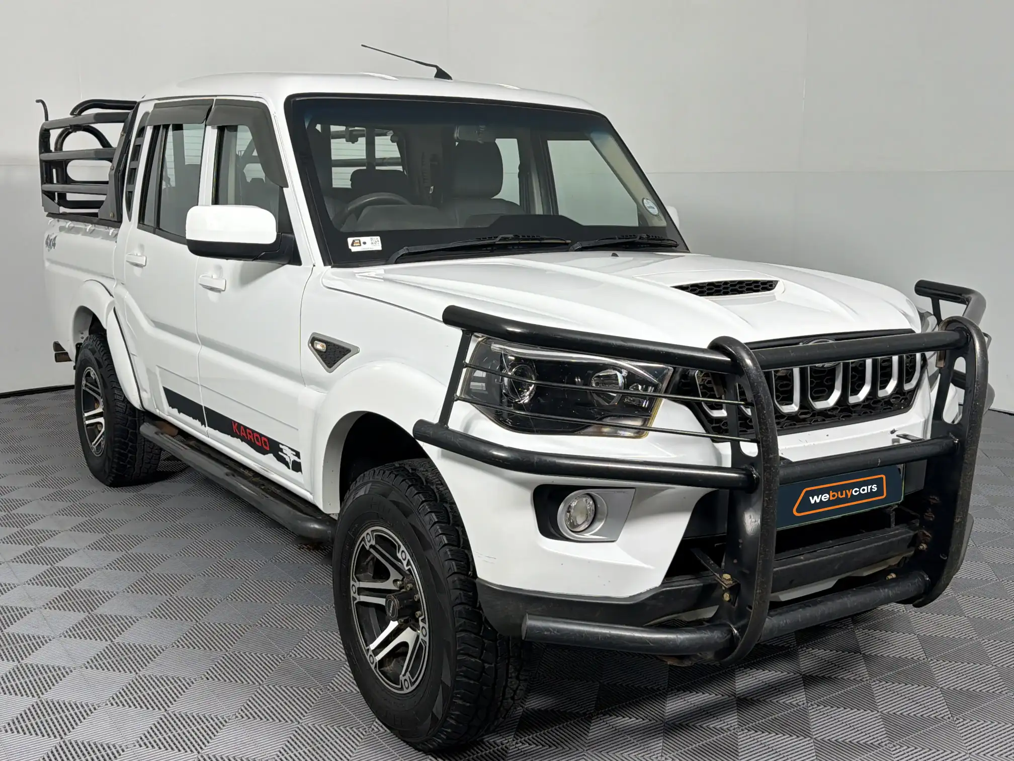 Mahindra PIK UP