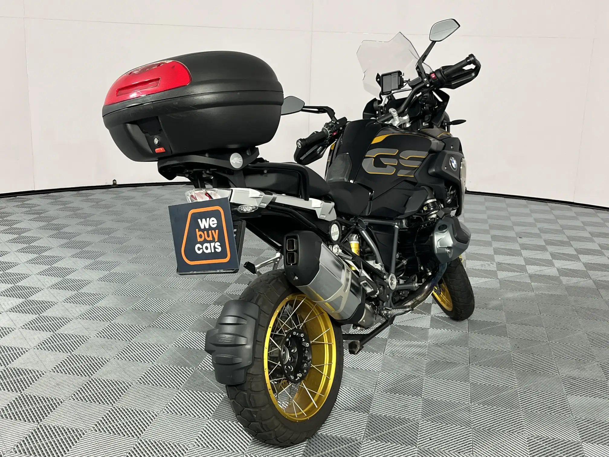 BMW R Series