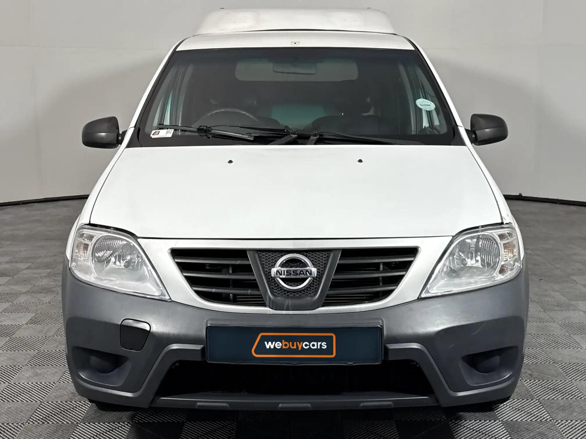 Nissan NP200