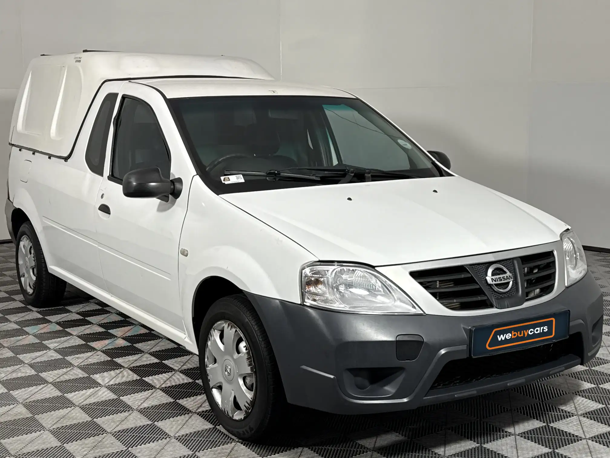 Nissan NP200