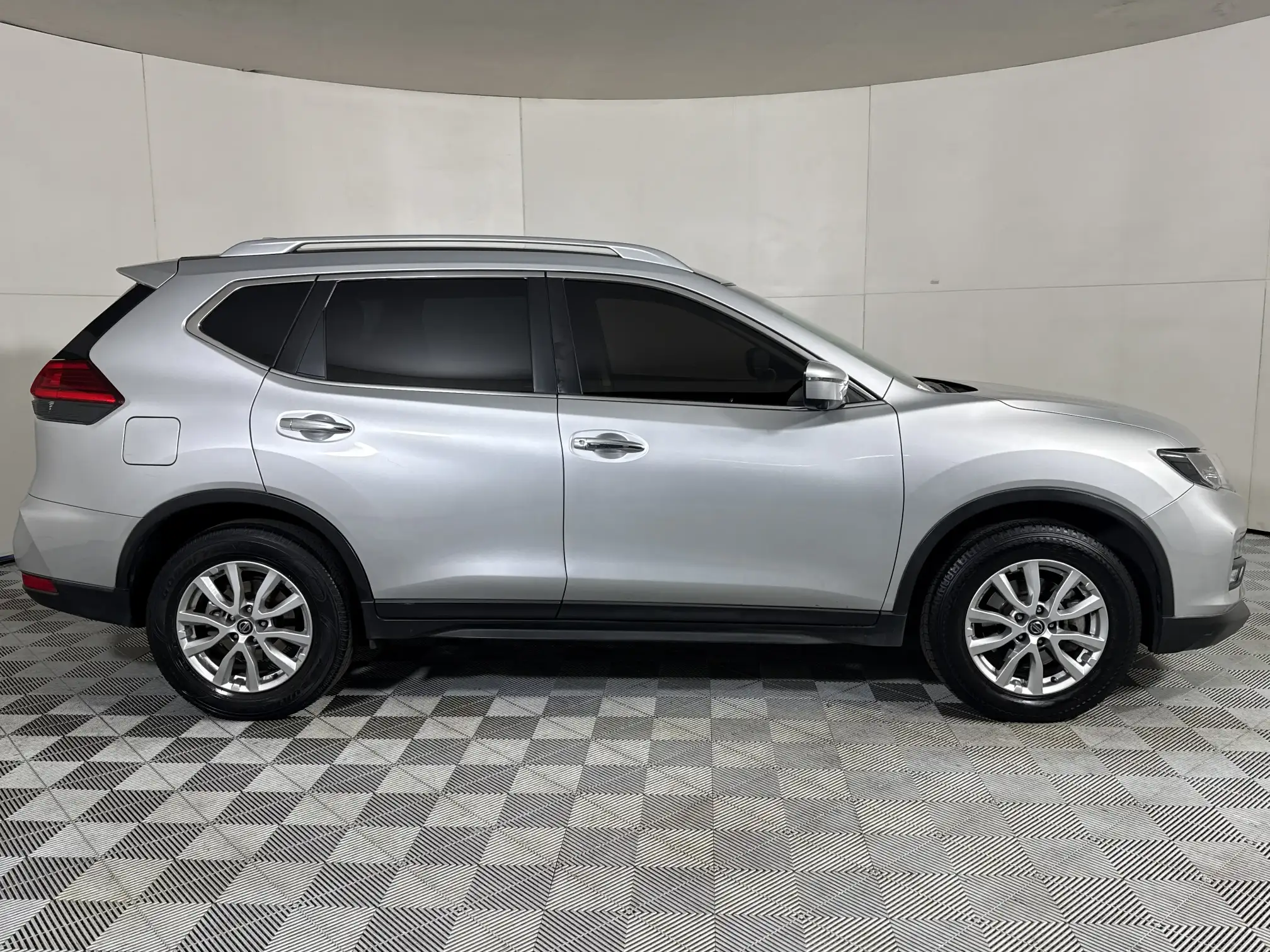 Nissan X Trail