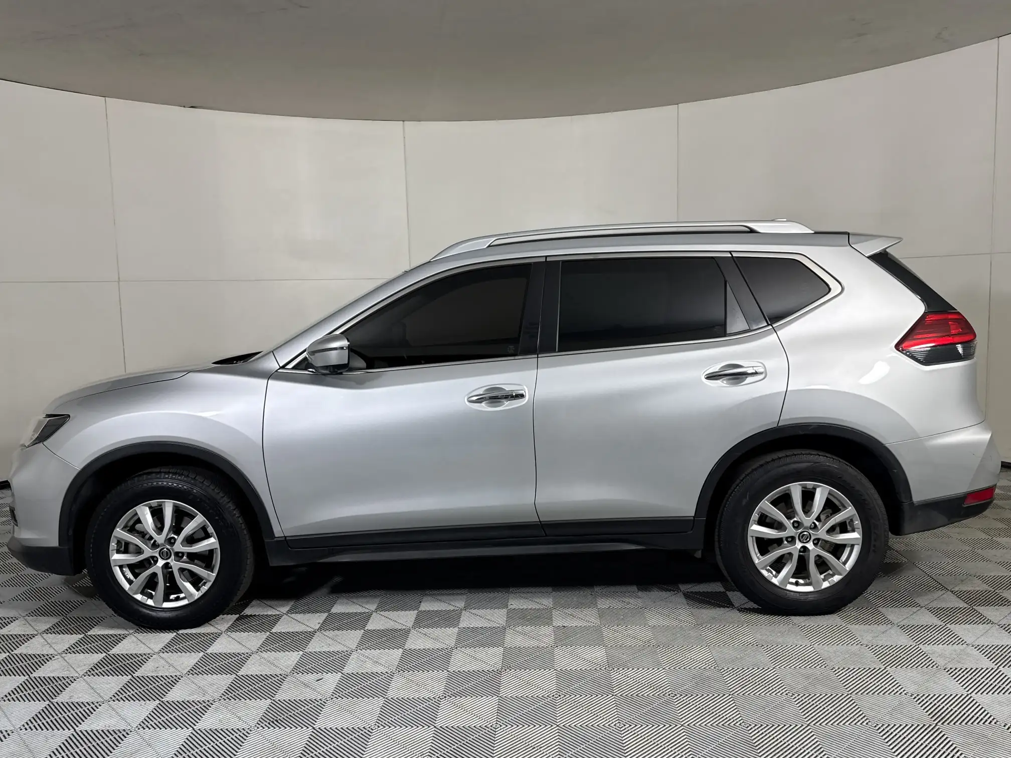 Nissan X Trail