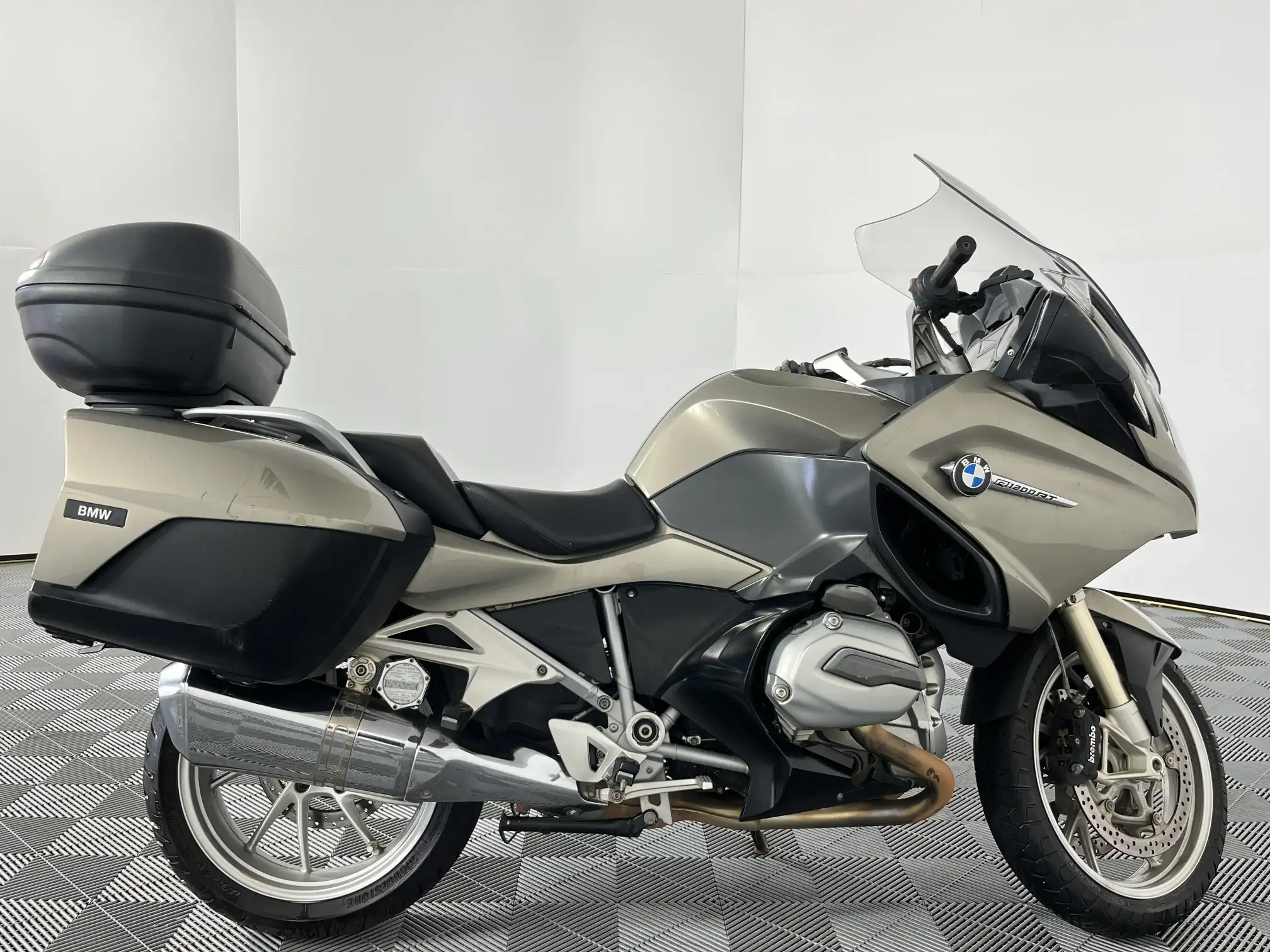 2016 BMW R Series