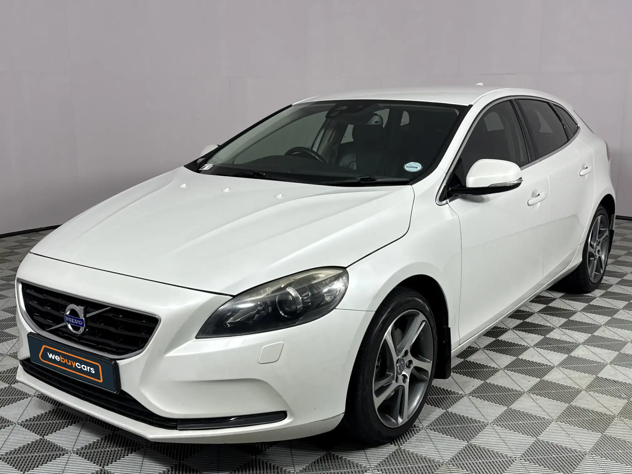2015 Volvo V40
