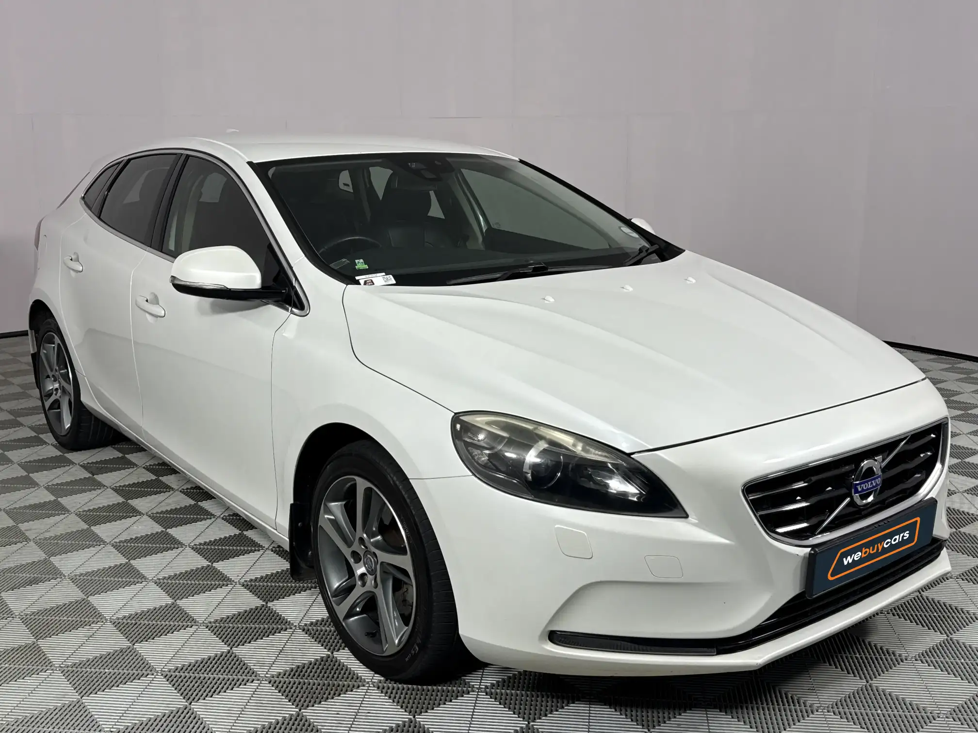 Volvo V40