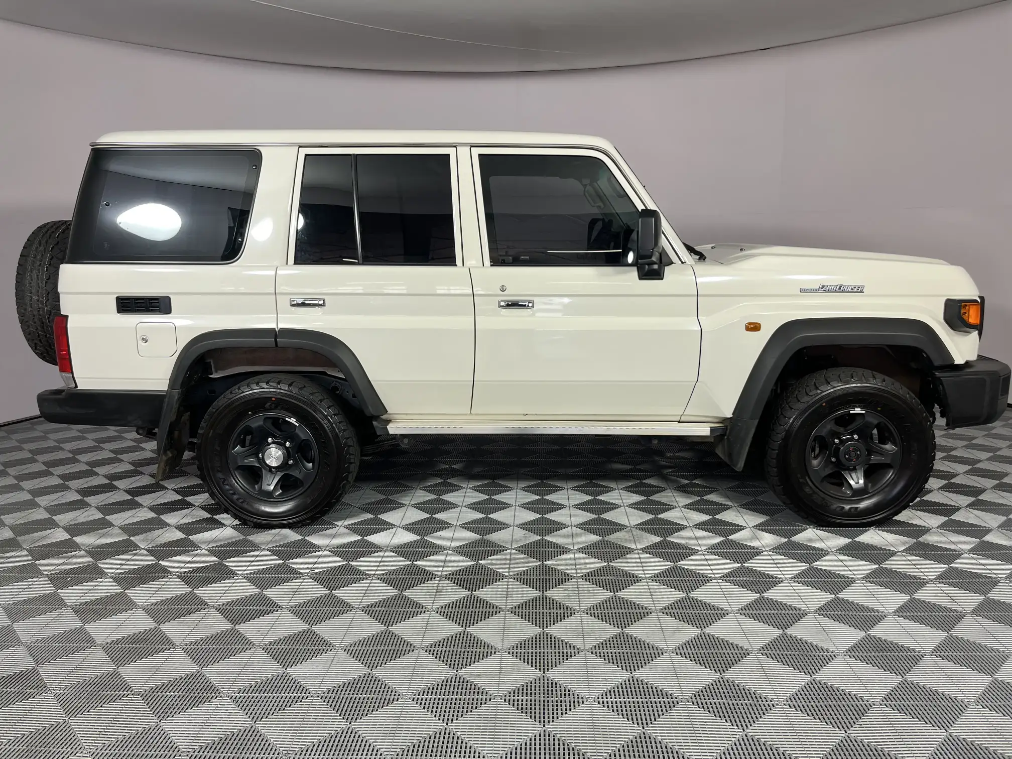 Toyota Land Cruiser 70 Series