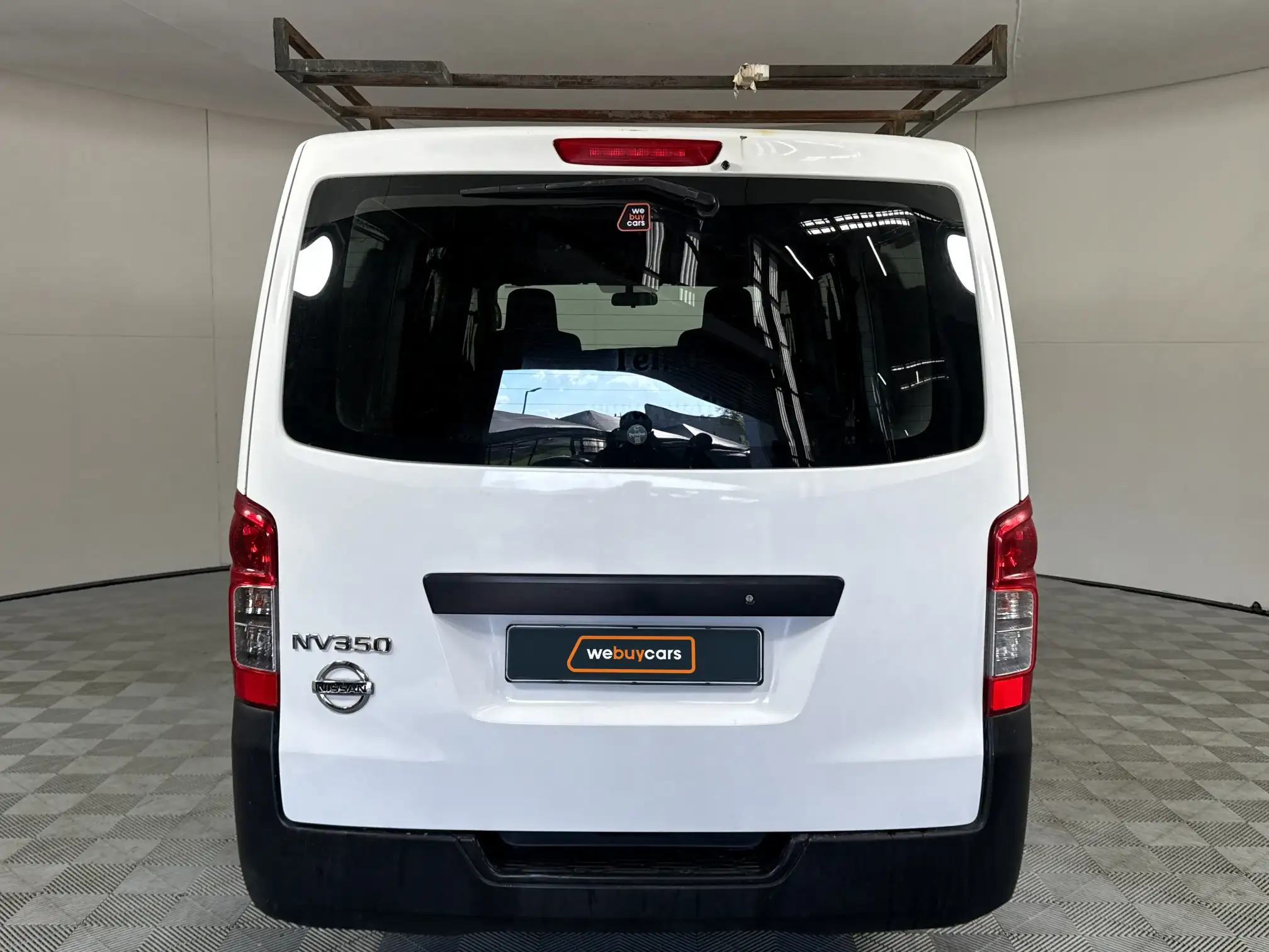 Nissan NV