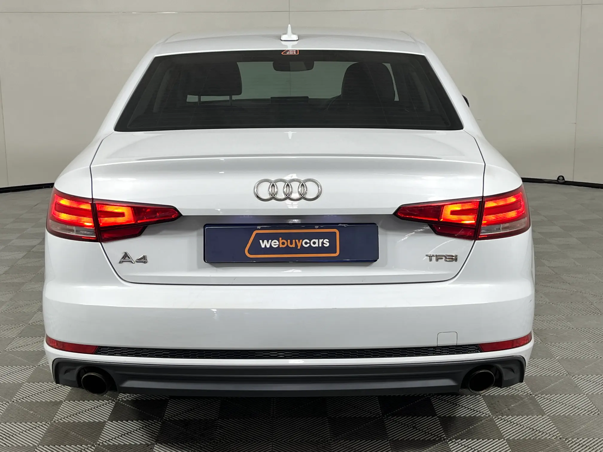 Used 2015 Audi A4 2.0T FSI Sport Stronic (B9) (40 TFSI) for sale ...