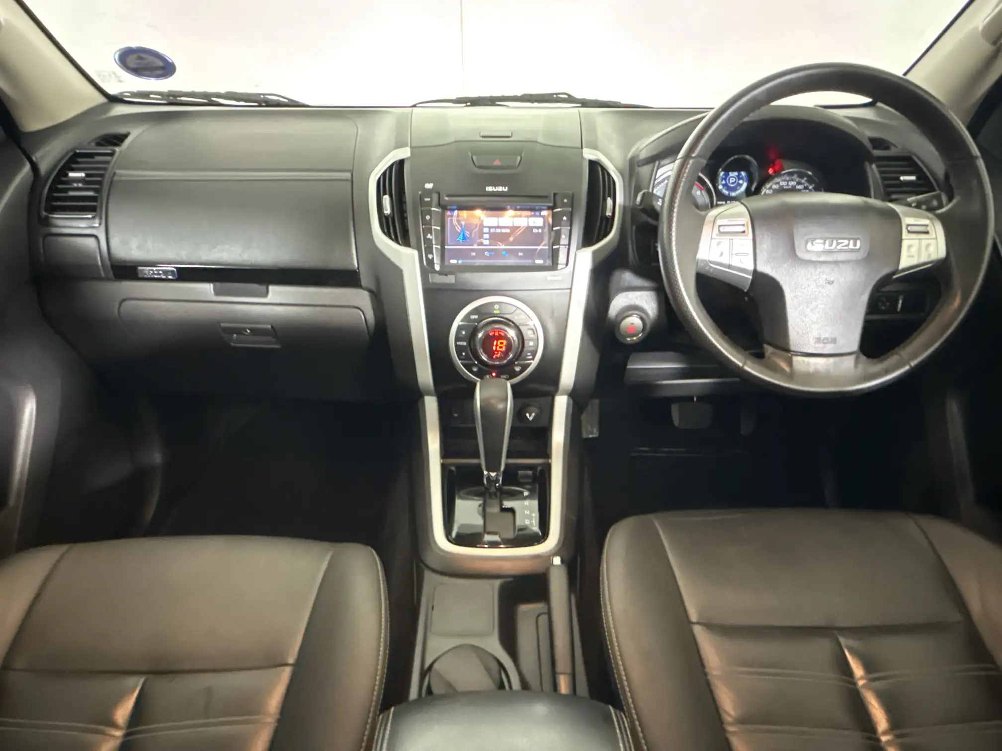 Isuzu MU-X