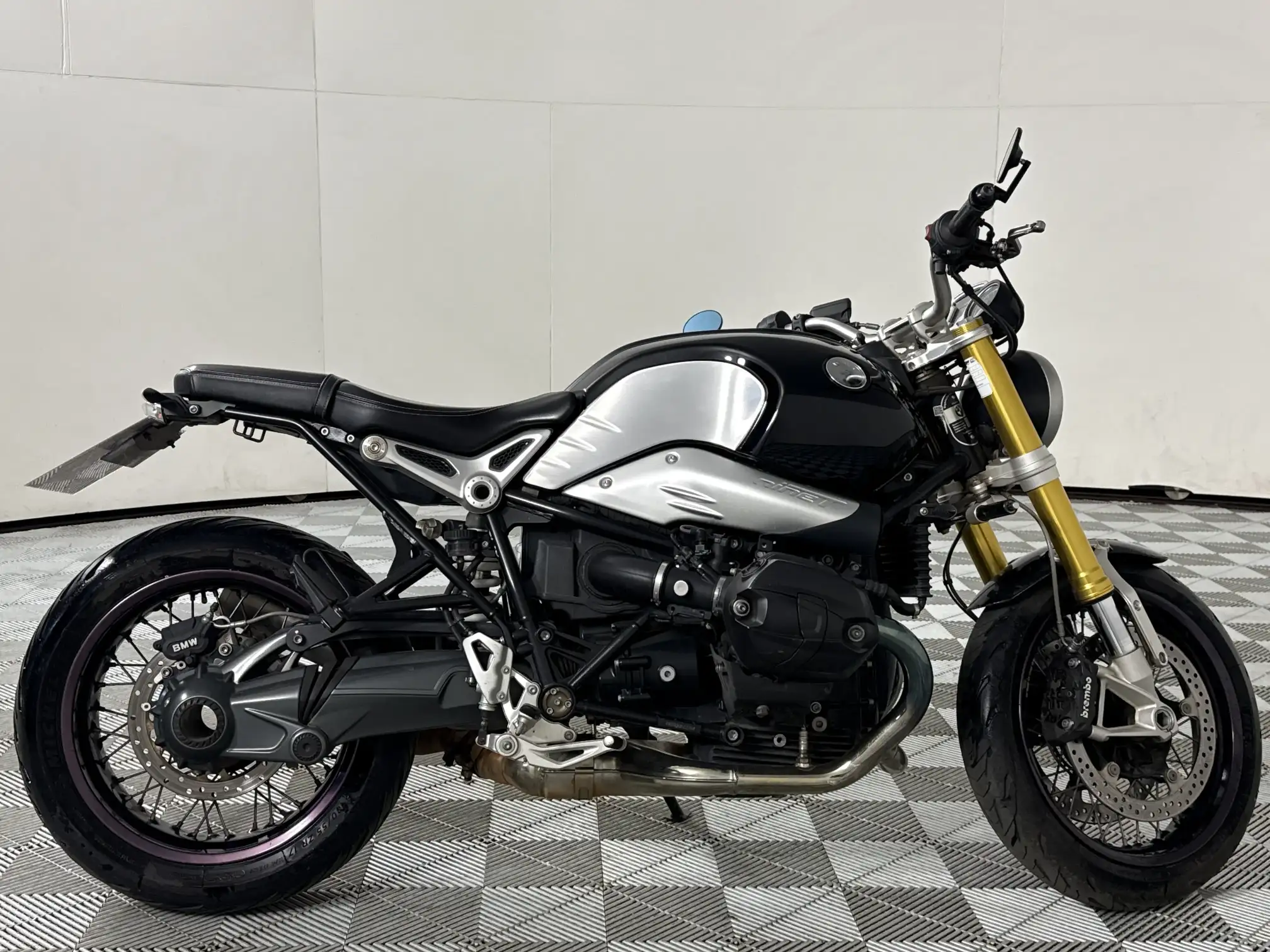 BMW R Series