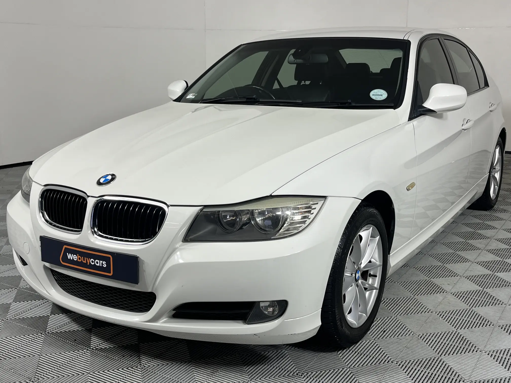 2011 BMW 3 Series 320i Auto (E90)