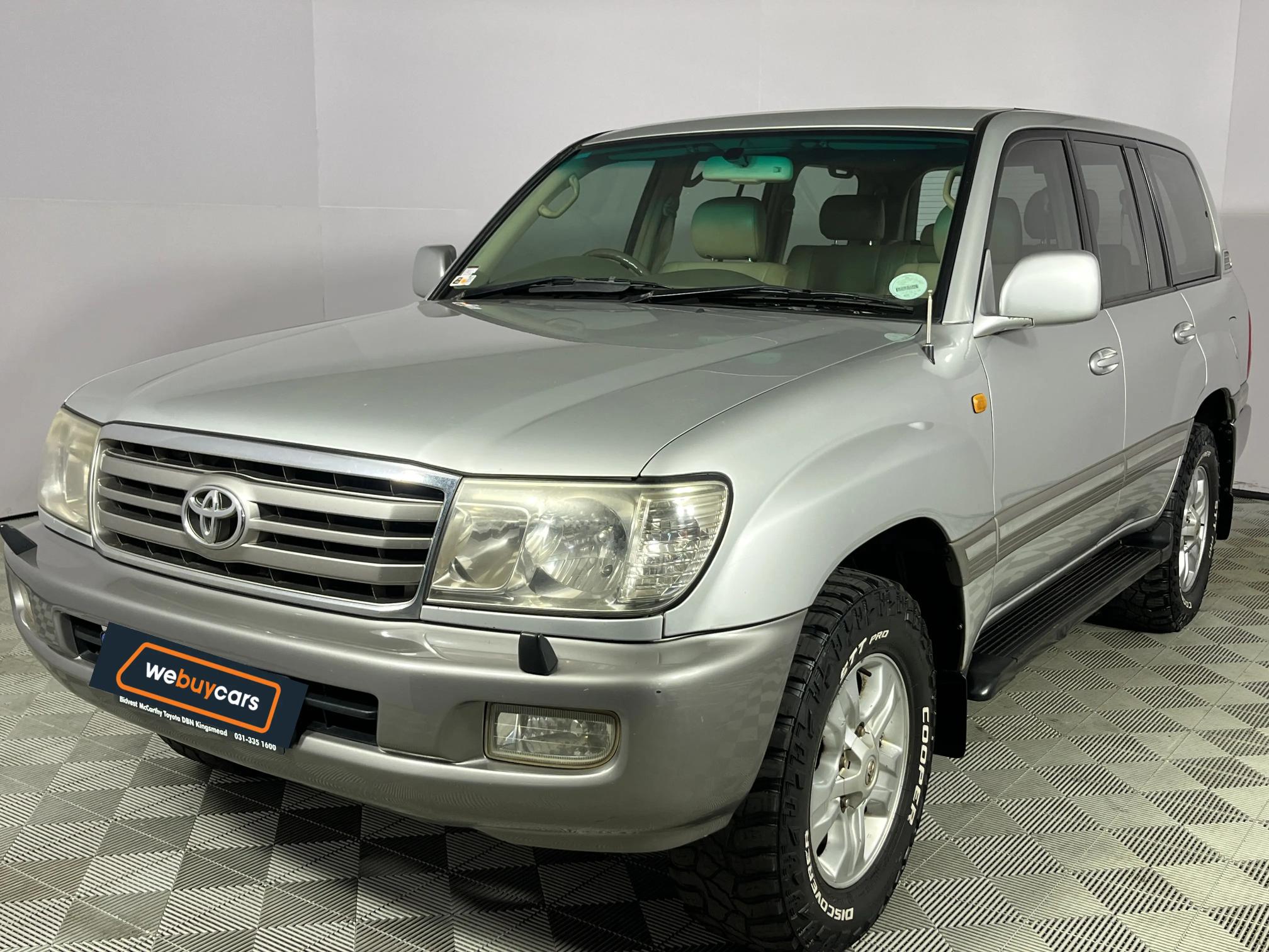 Toyota Land Cruiser 100 V8 Auto