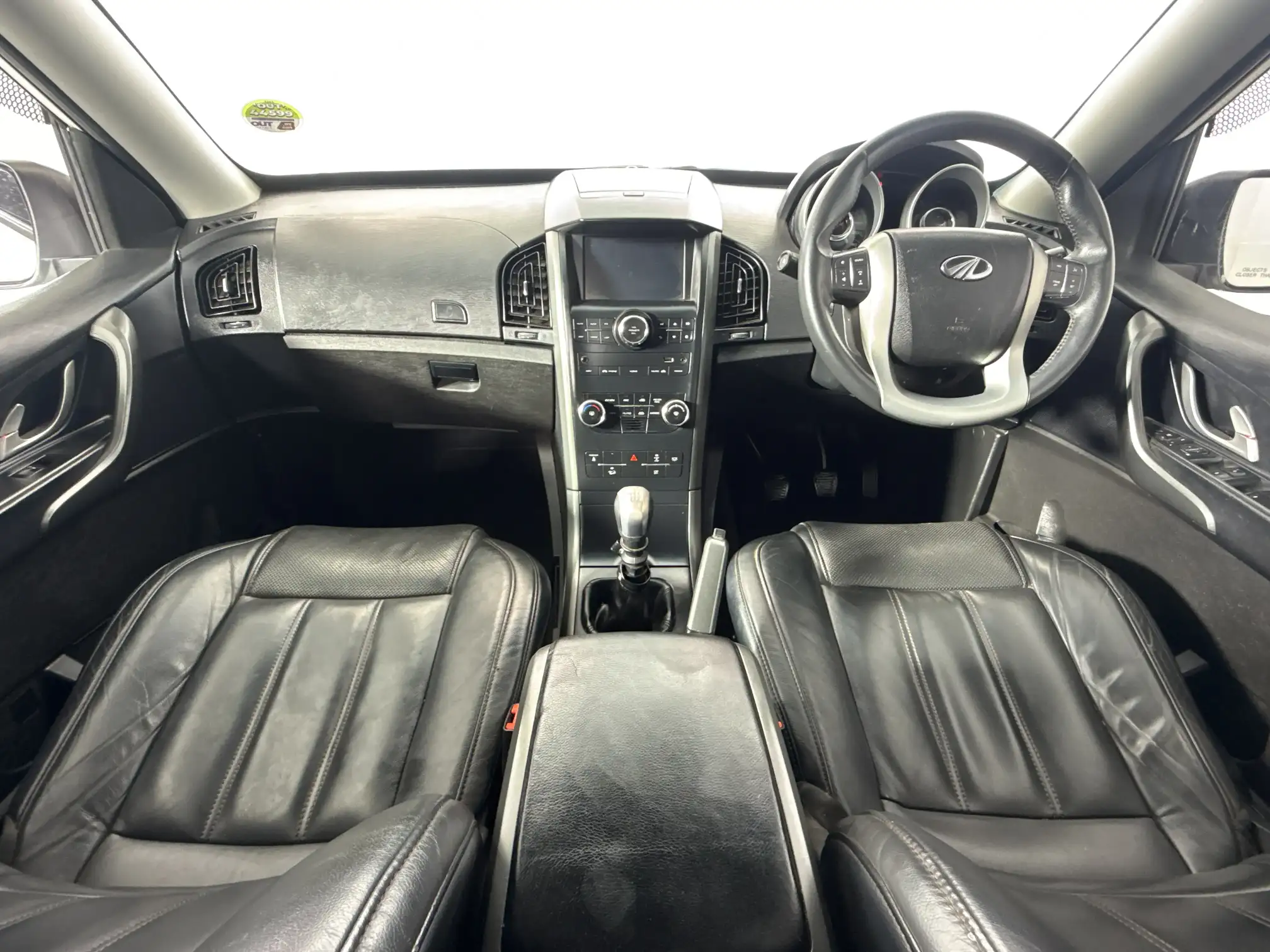 Mahindra XUV