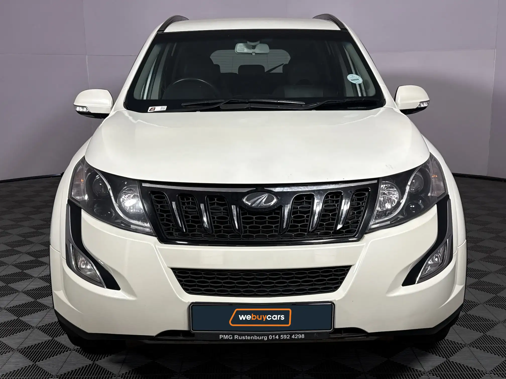 Mahindra XUV