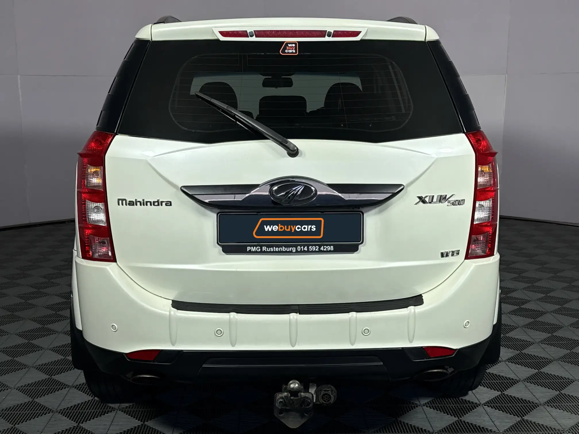 Mahindra XUV