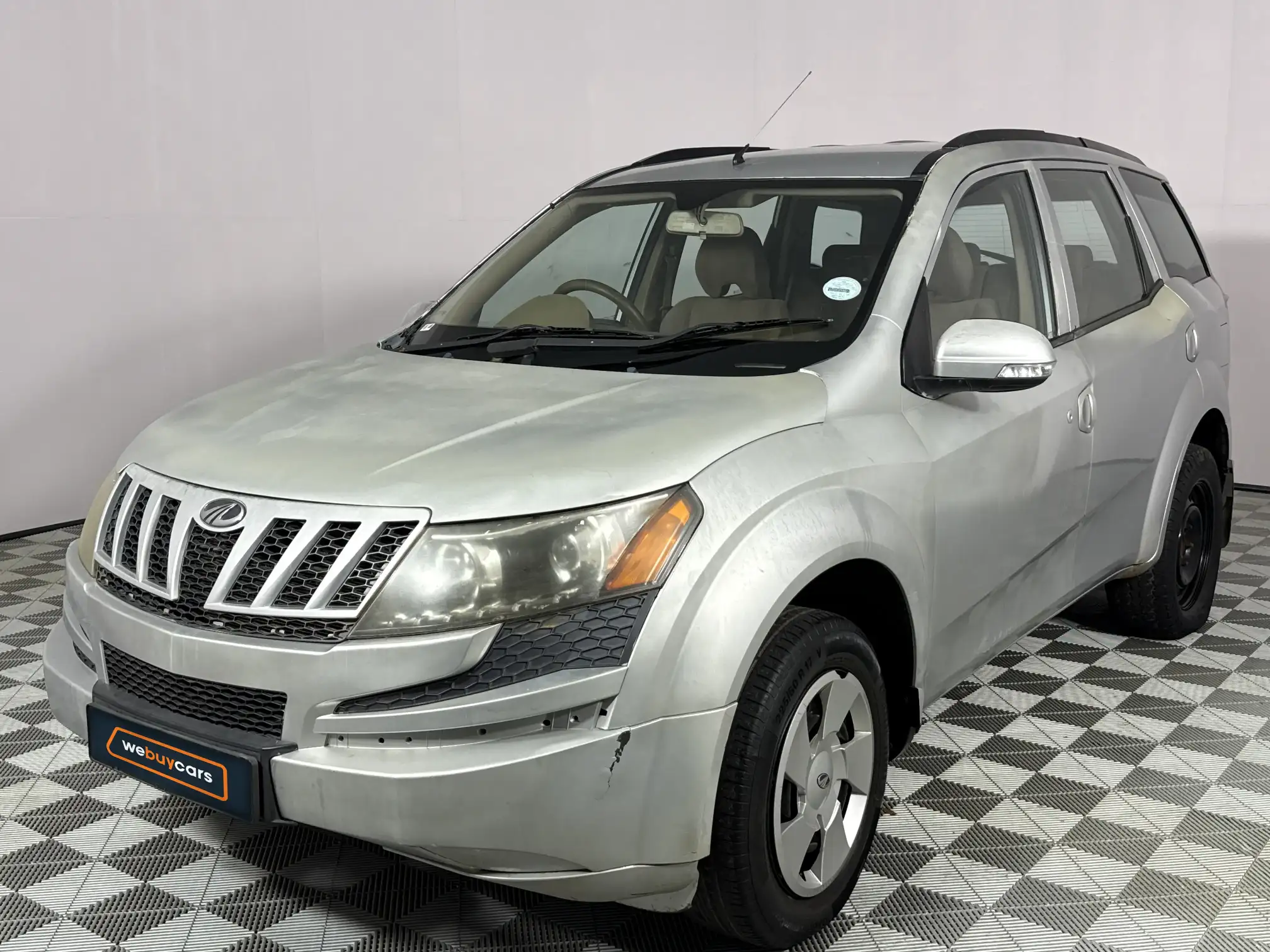 2015 Mahindra XUV