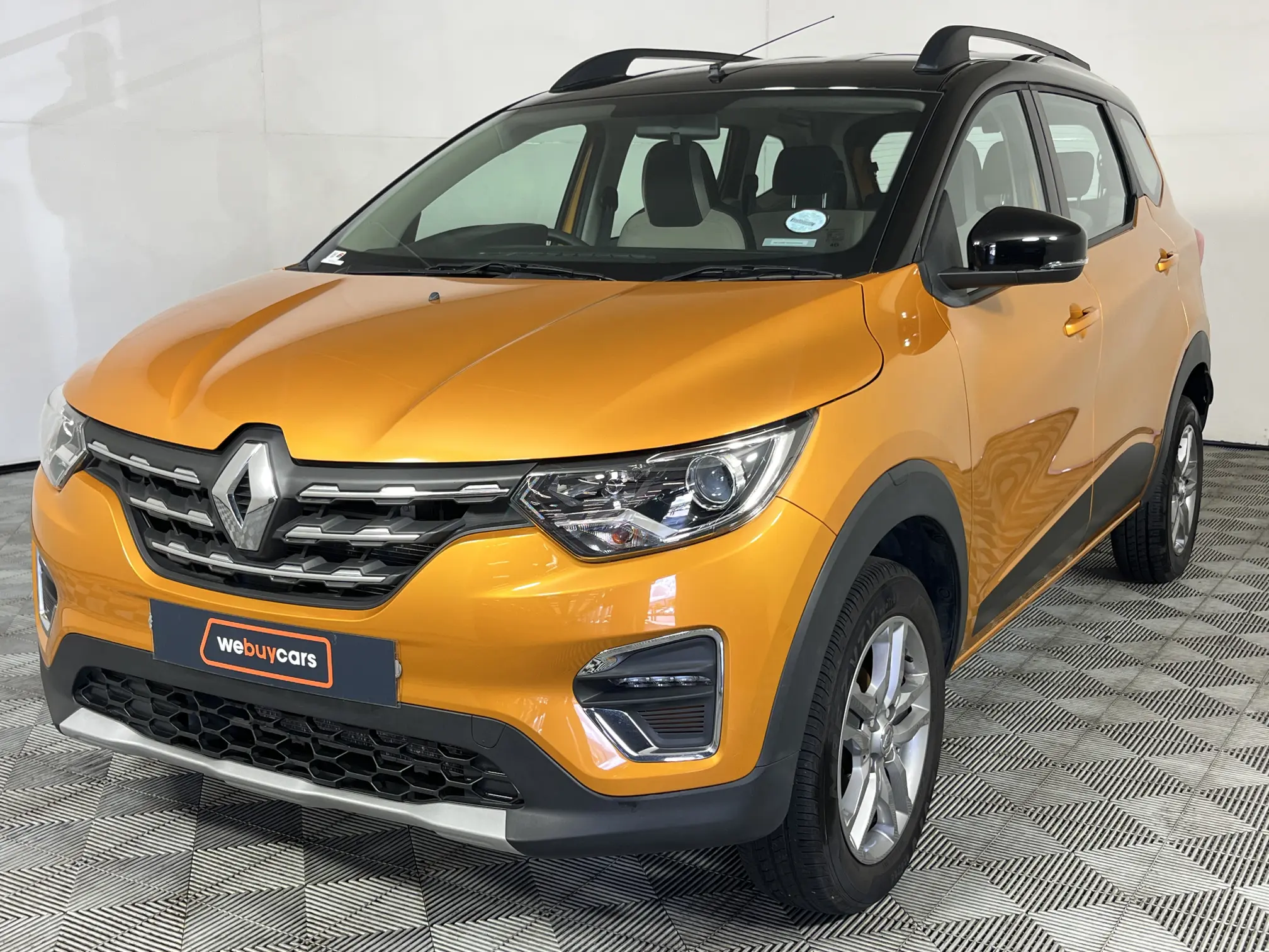 2023 Renault Triber 1.0 Prestige / Intens