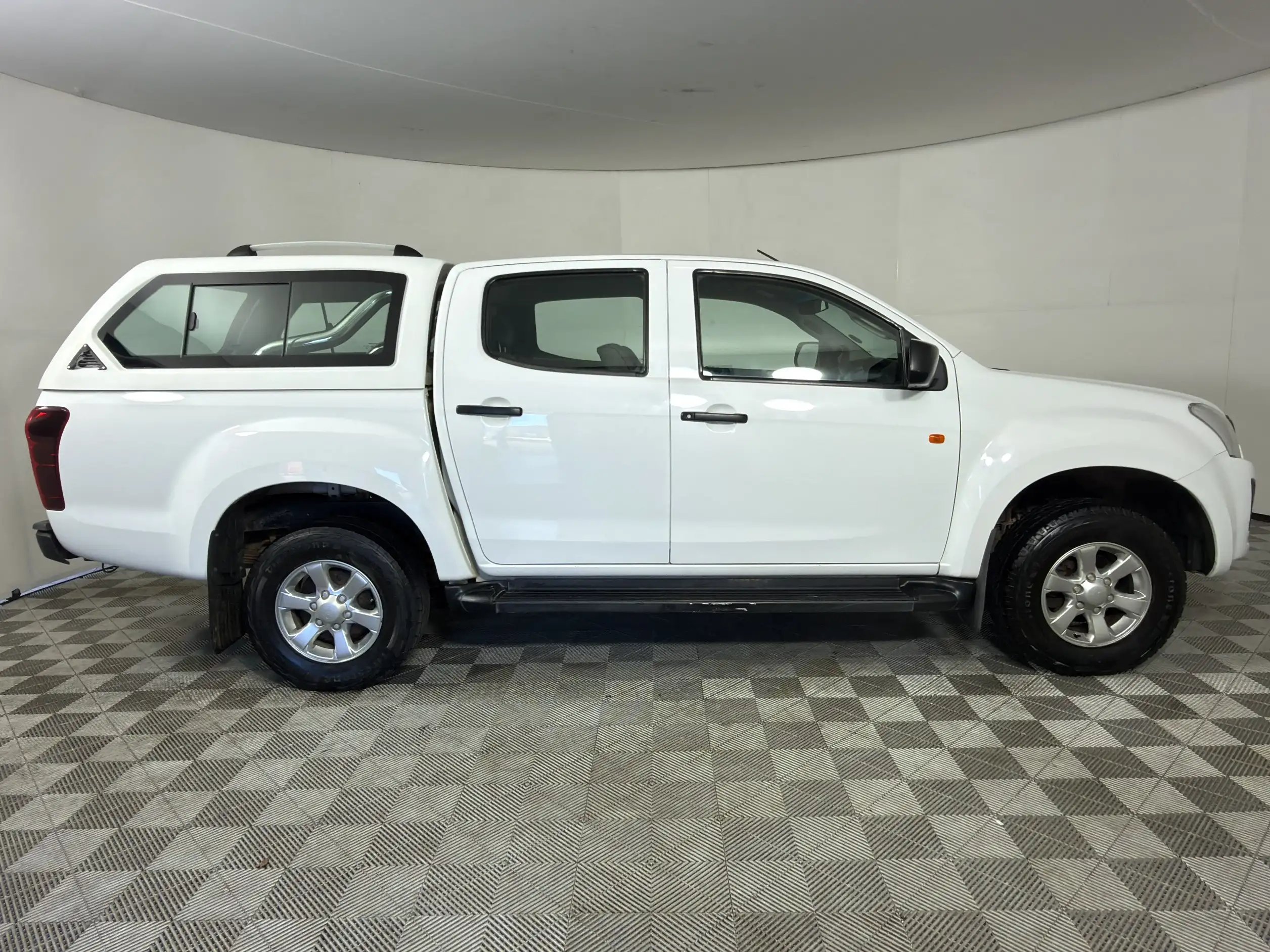 Isuzu KB