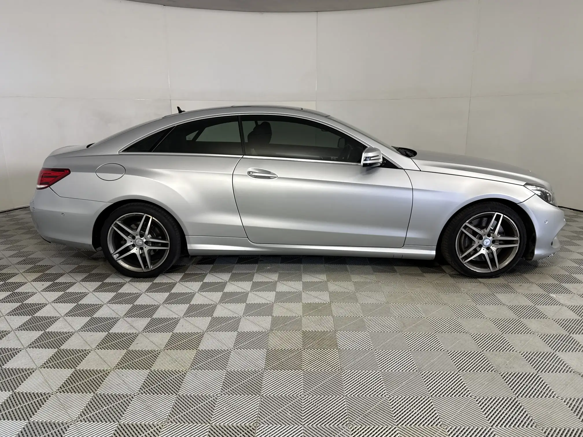 Mercedes-Benz E Class Coupe