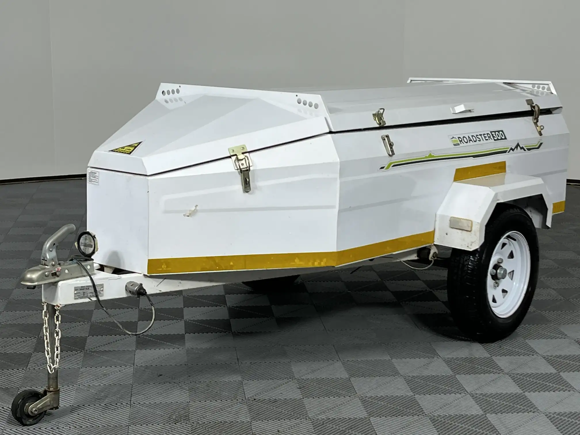 Campmaster Roadster