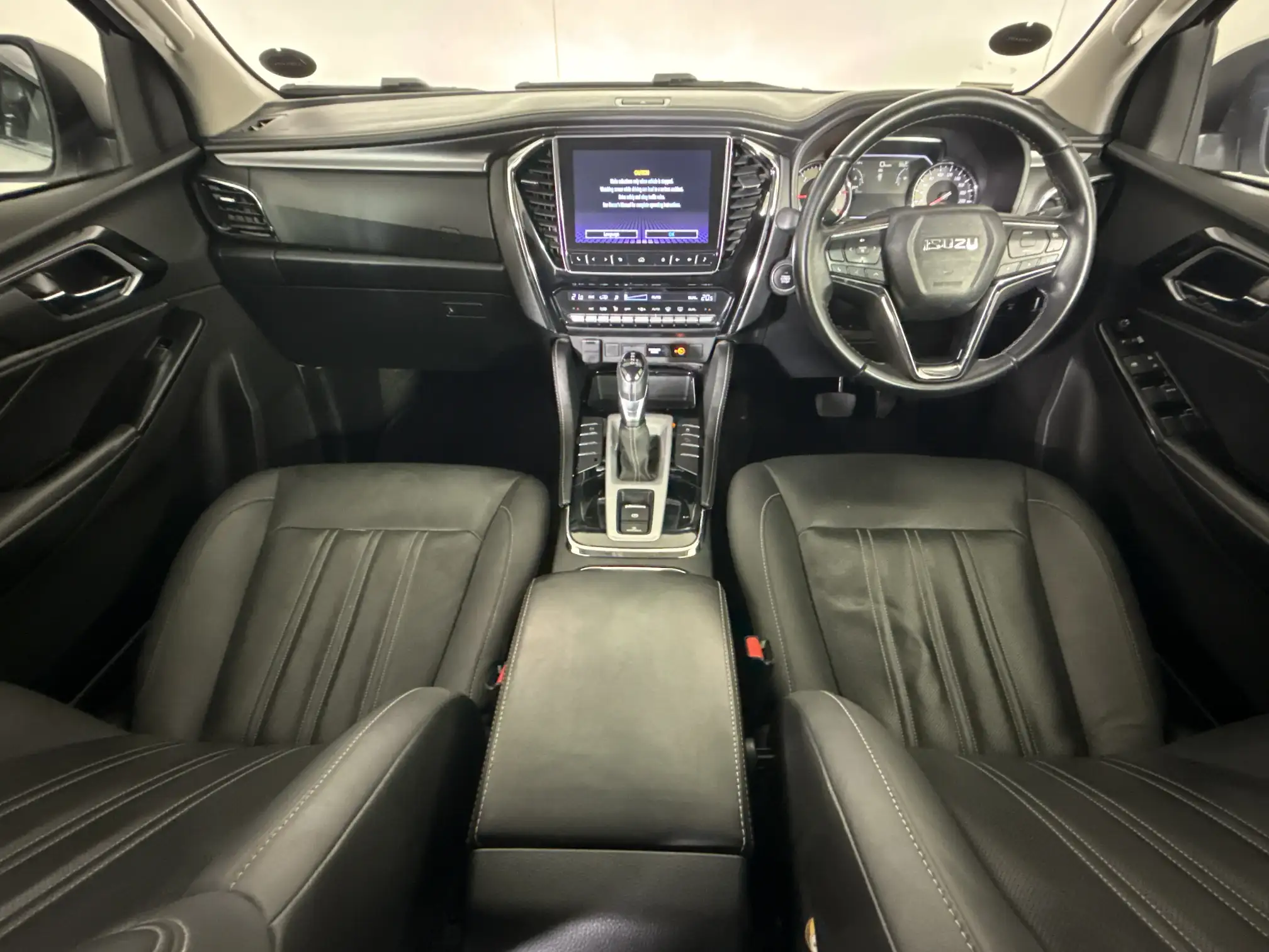 Isuzu MU-X