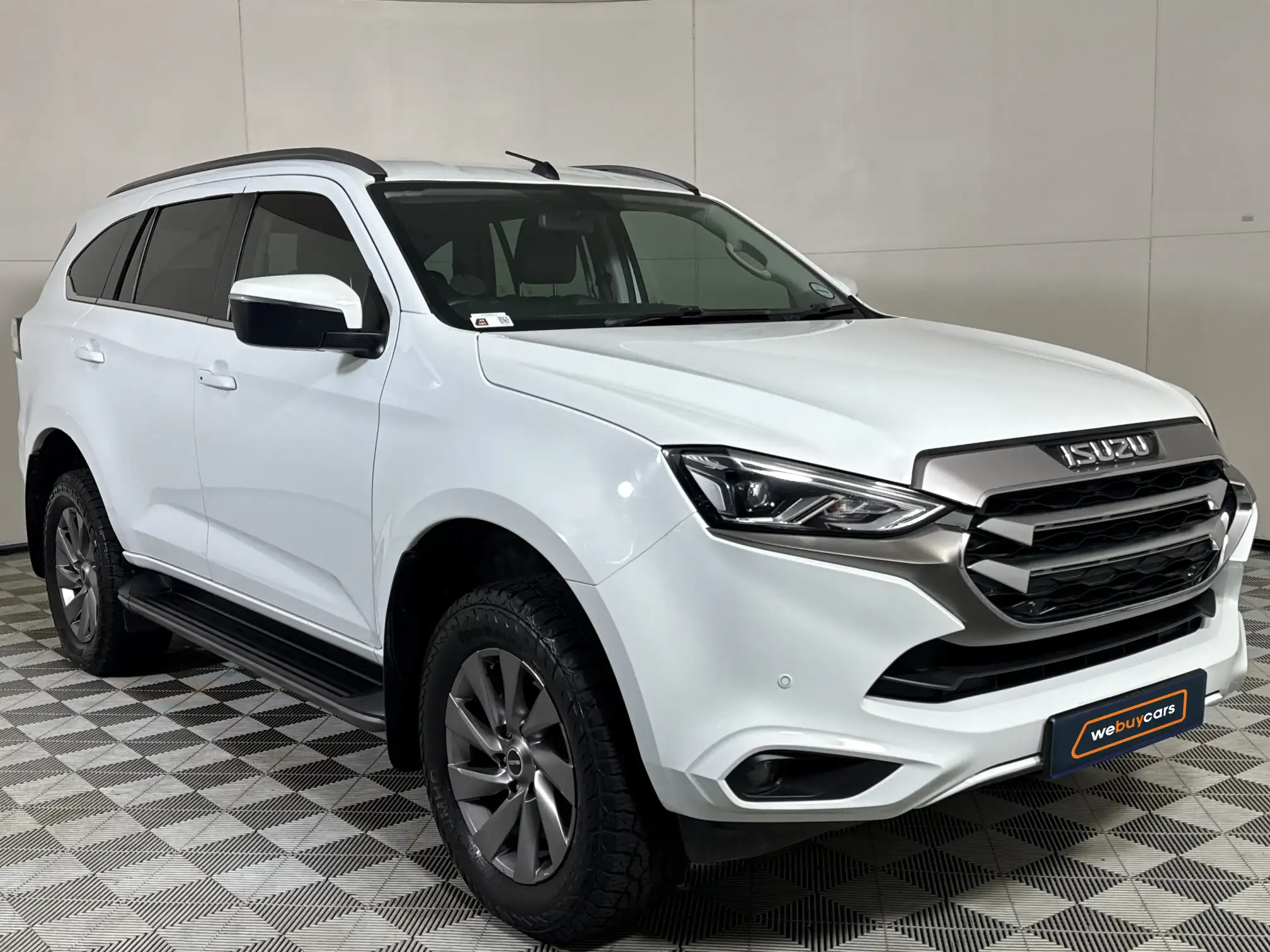Isuzu MU-X