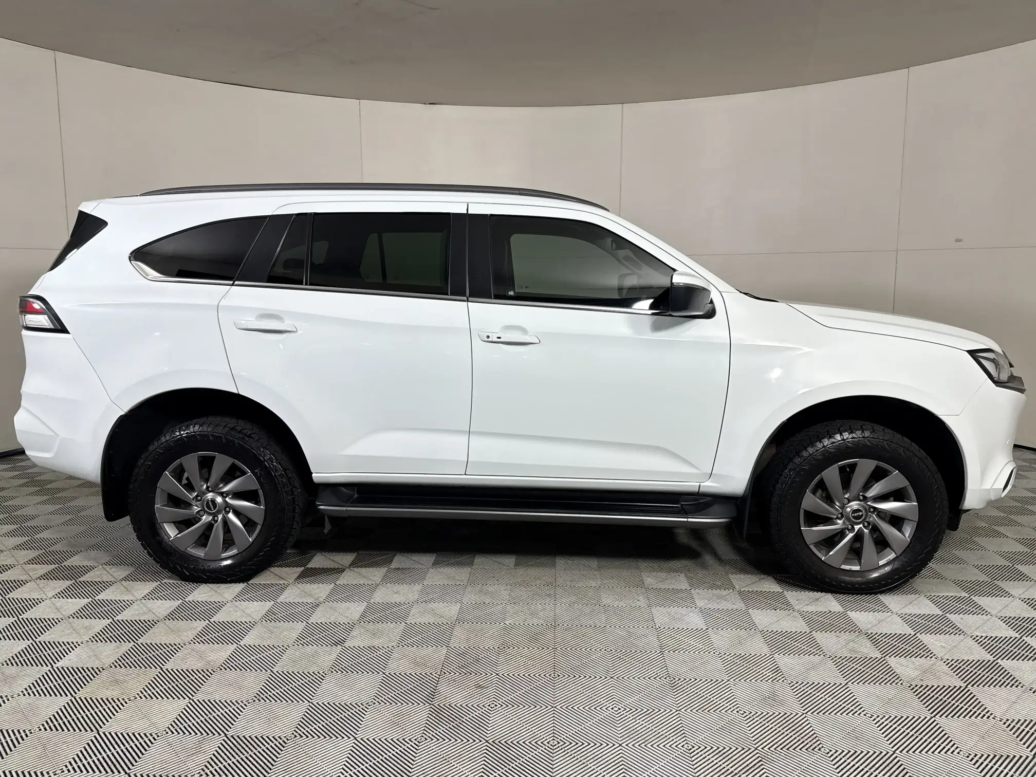 Isuzu MU-X