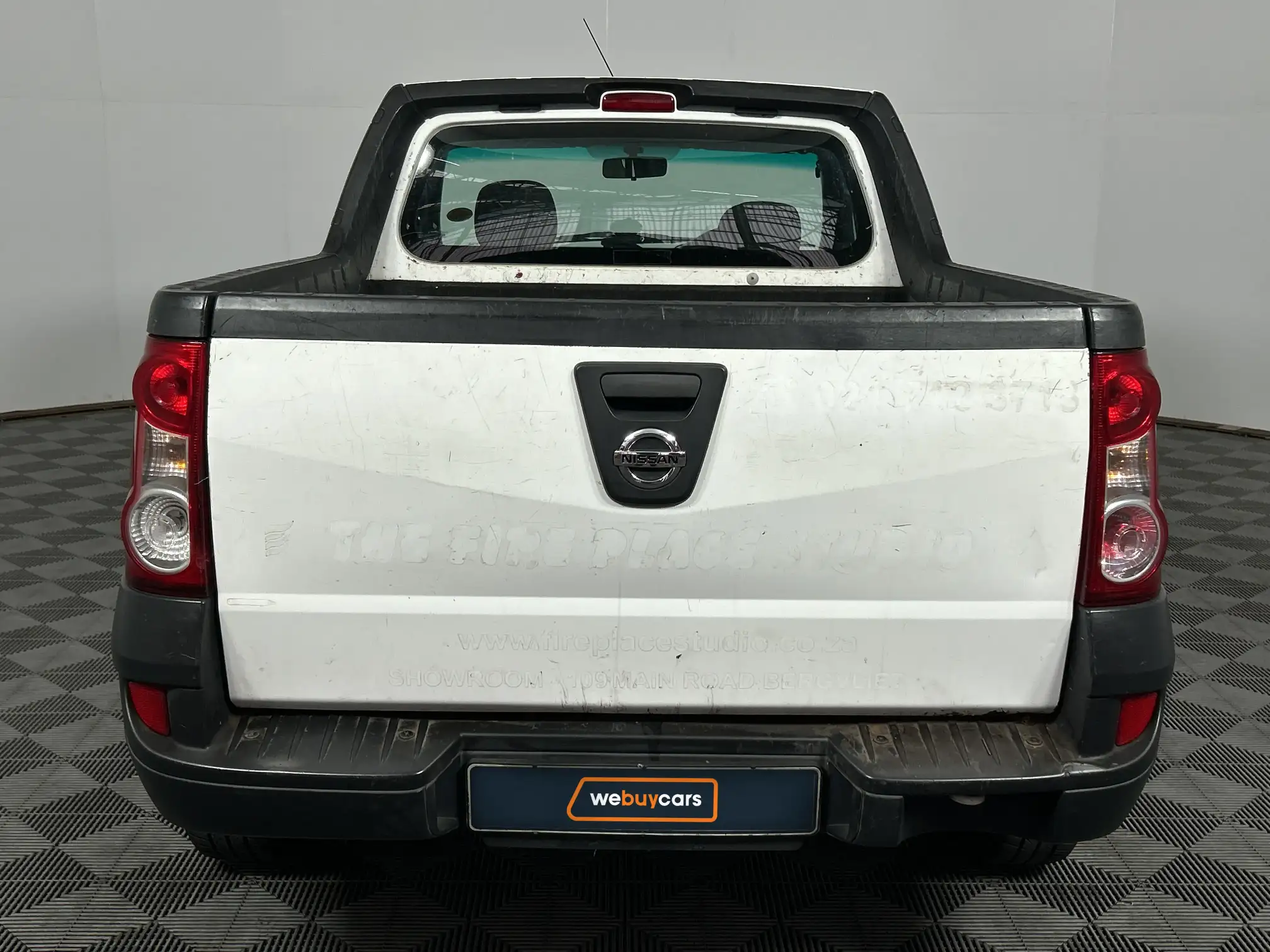 Nissan NP200