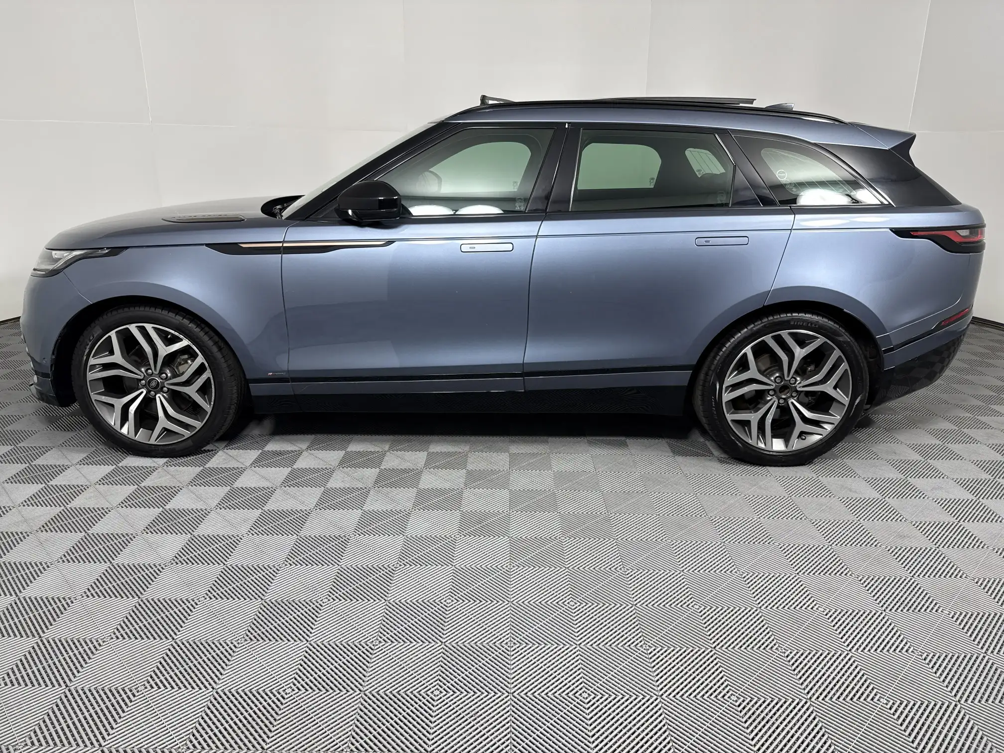 Land Rover Velar