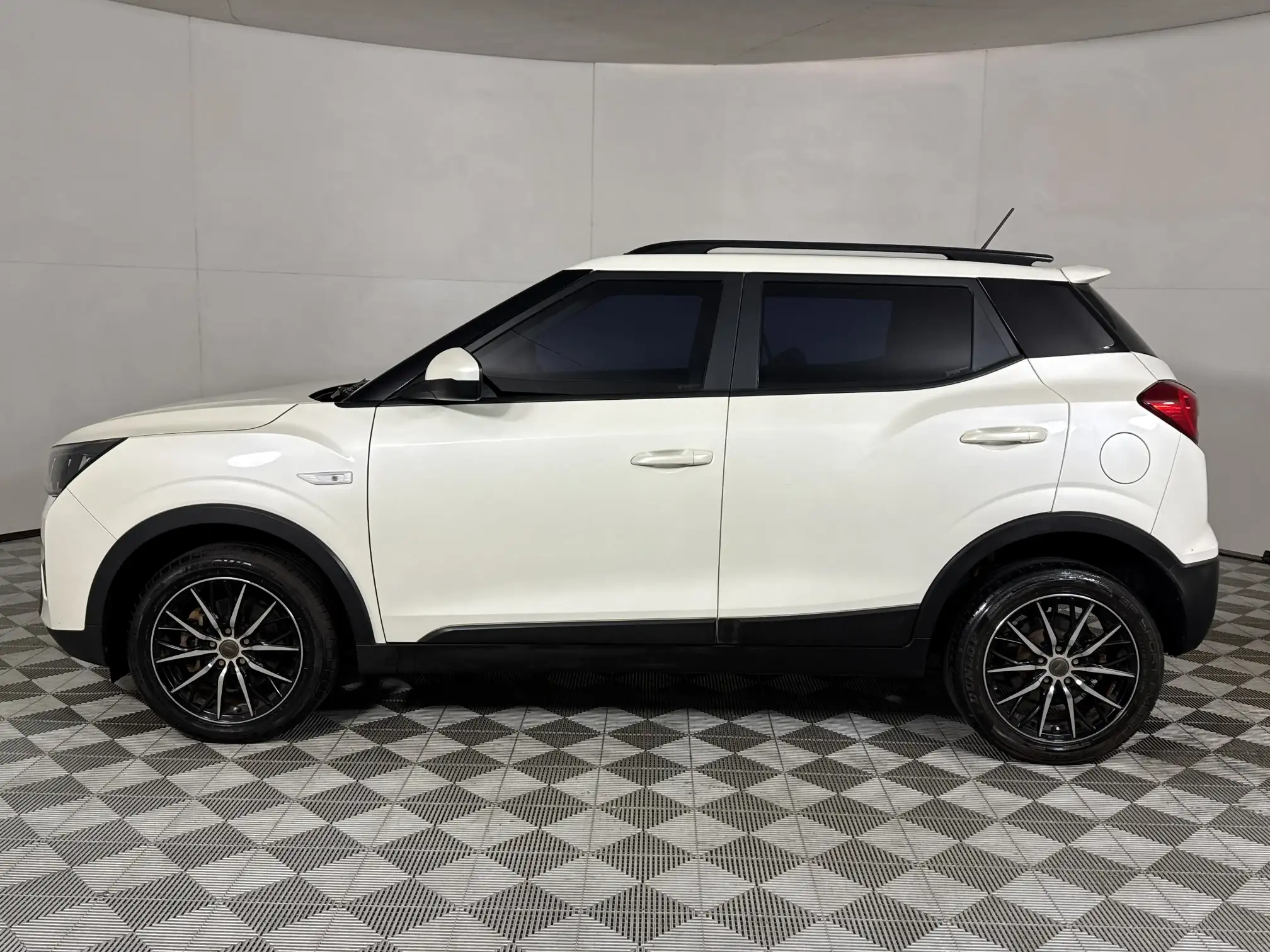 Mahindra Xuv300