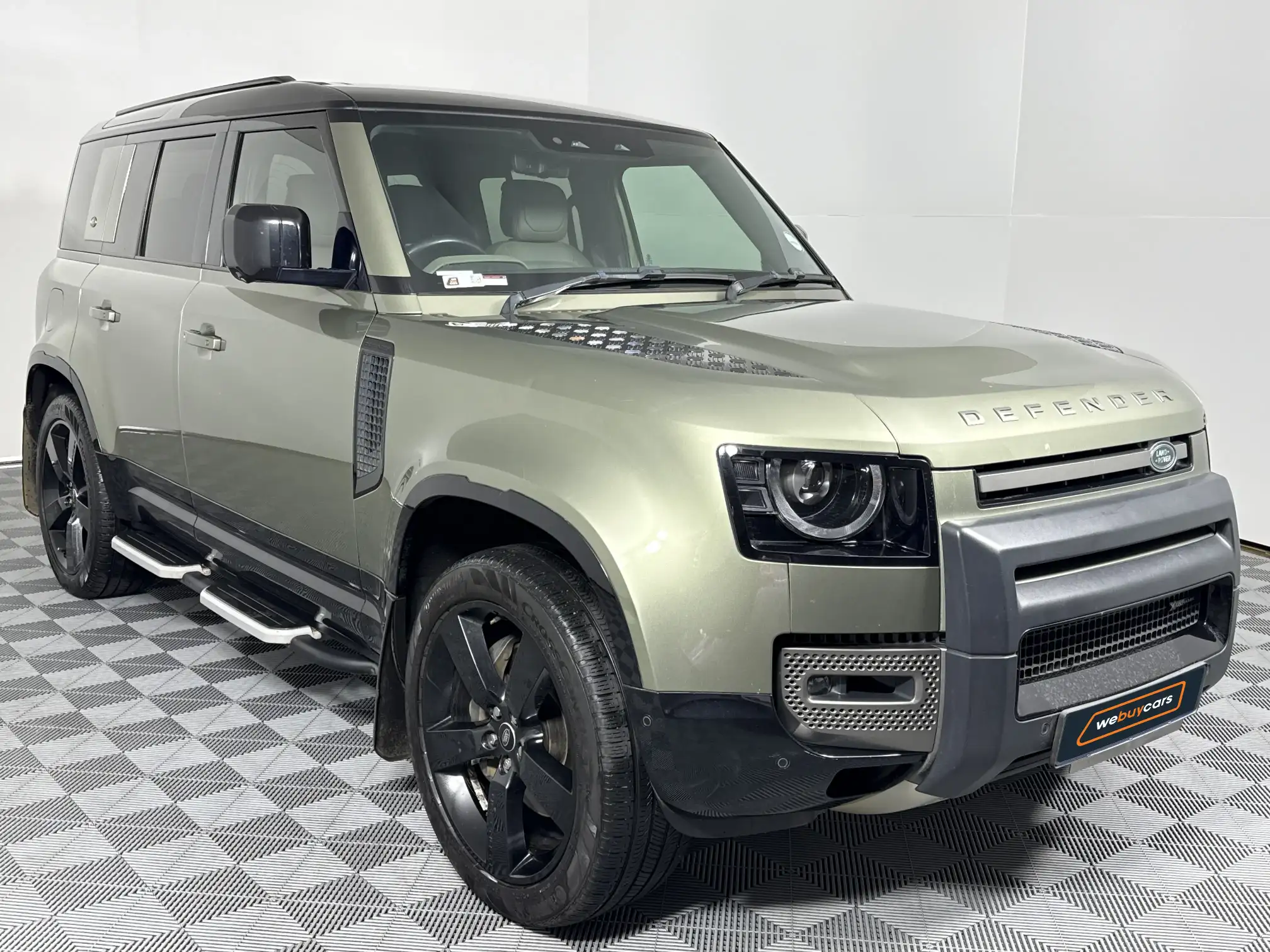 Land Rover Defender 110