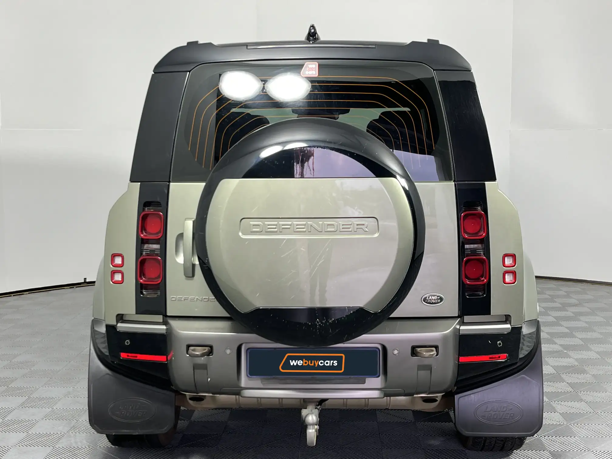 Land Rover Defender 110