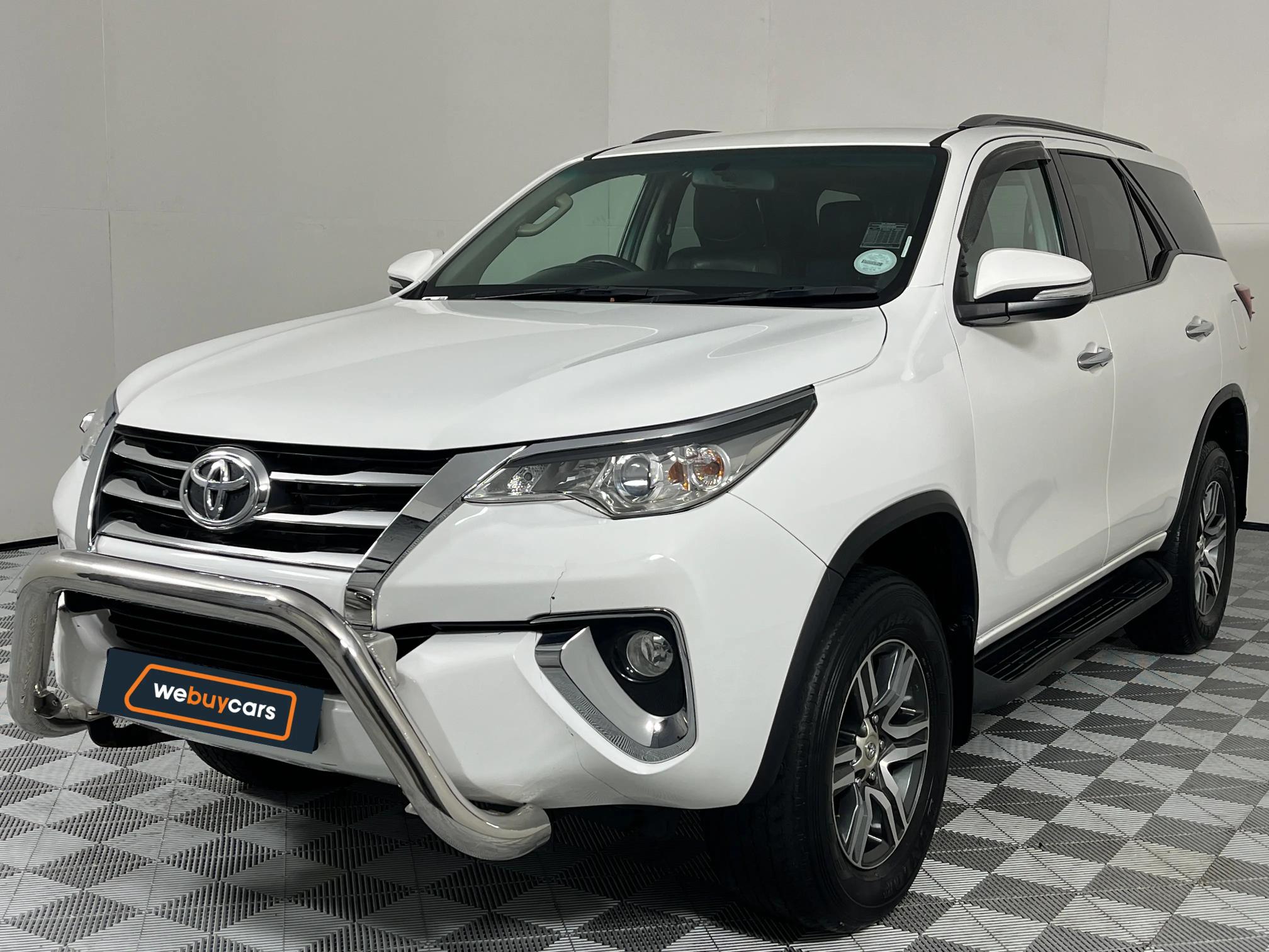 Toyota Fortuner IV 2.4 GD-6 Raised Body